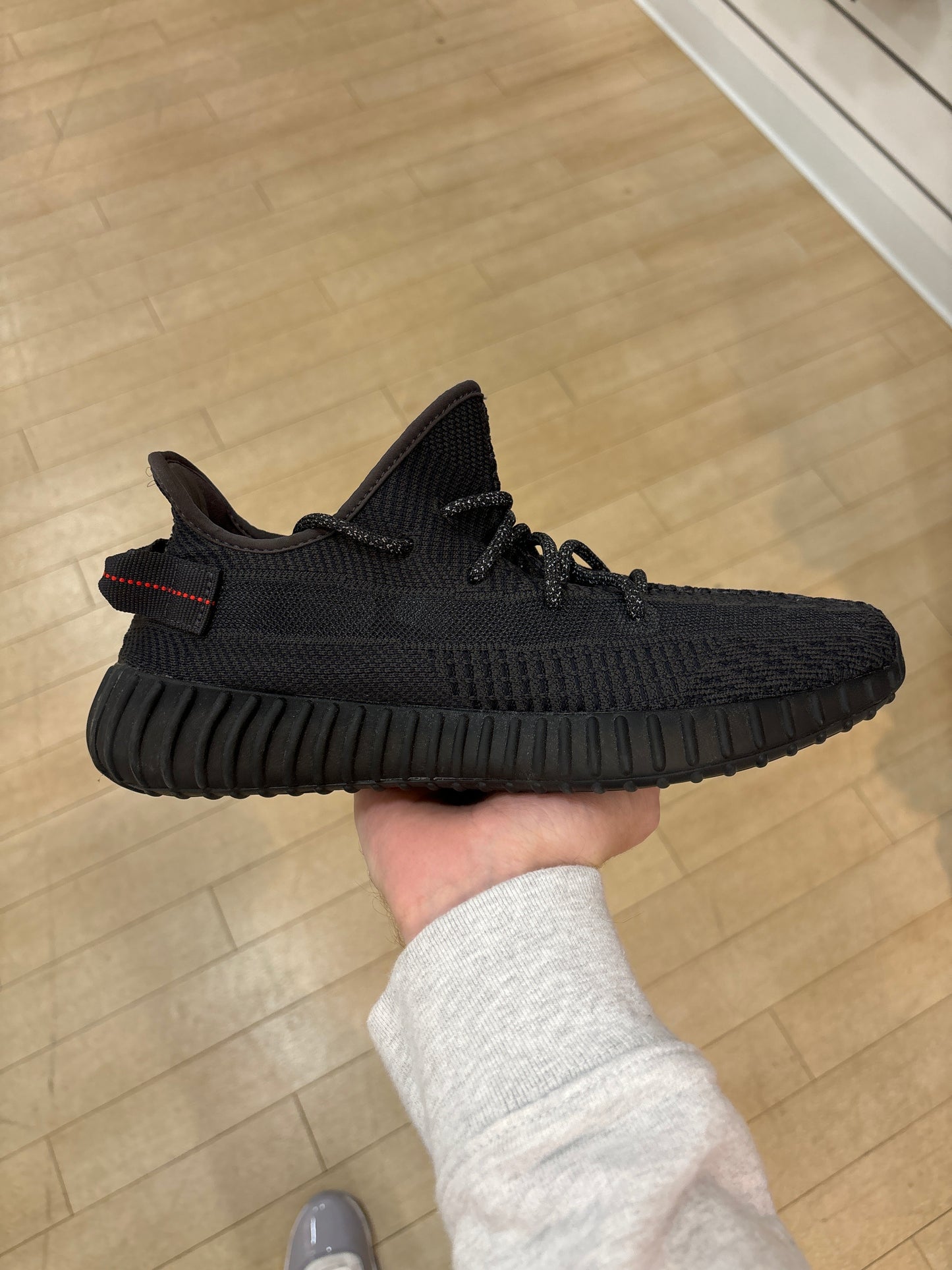 Yeezy 350 V2 Black Non-Reflective (Used)