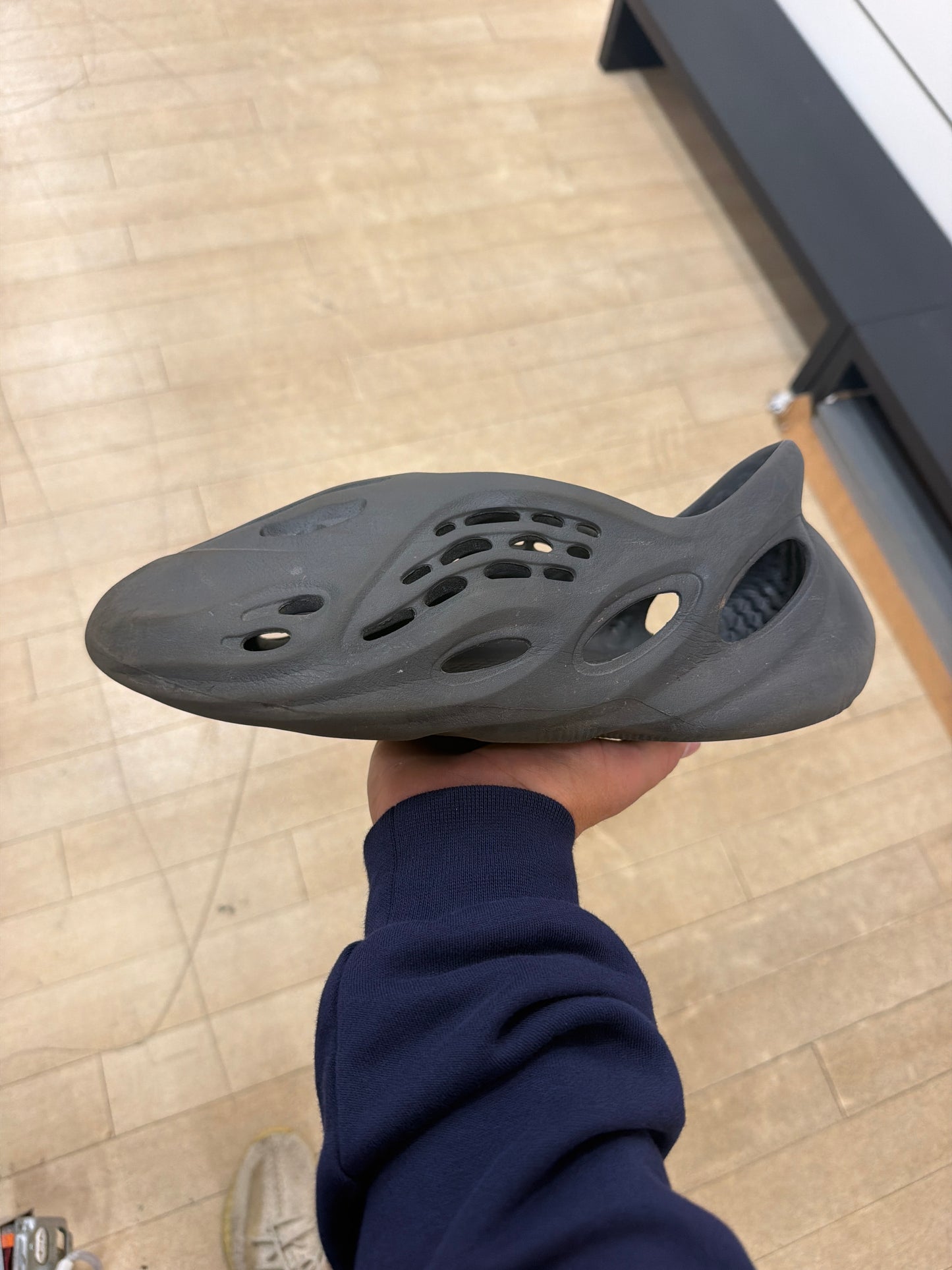 Yeezy Foam RNNR Onyx (Used)