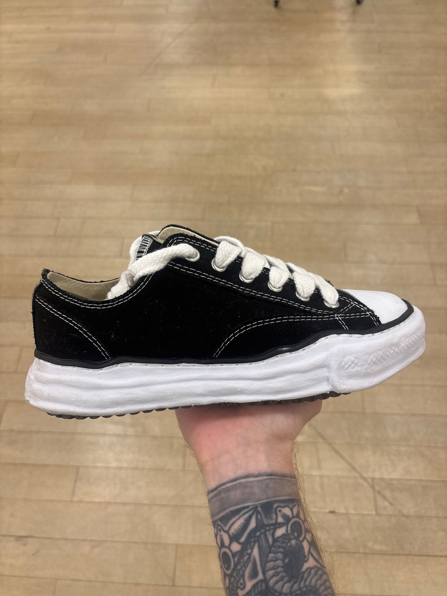 Maison Mihara Peterson Canvas Low Black (Used)