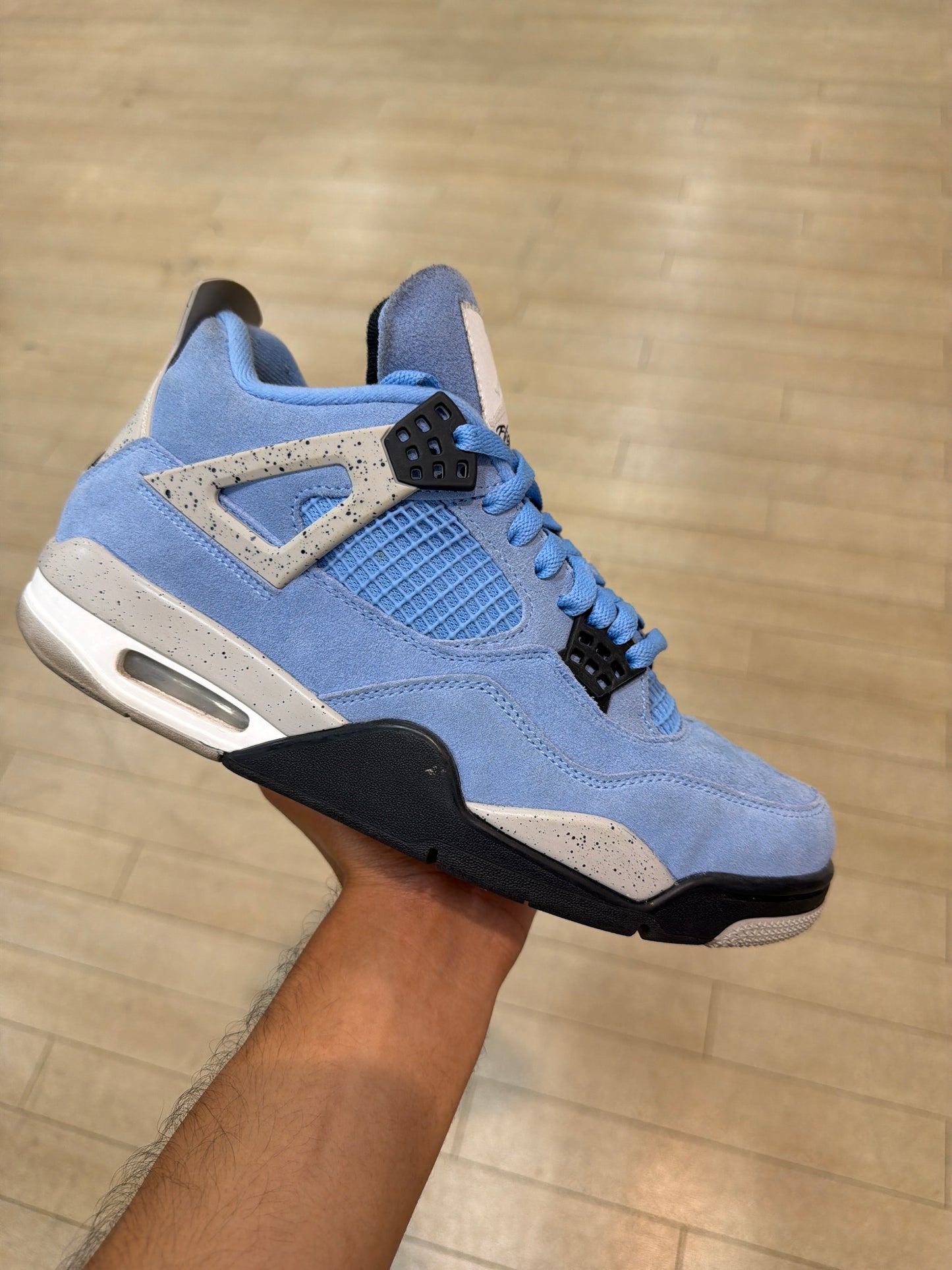 Jordan 4 University Blue (Used)