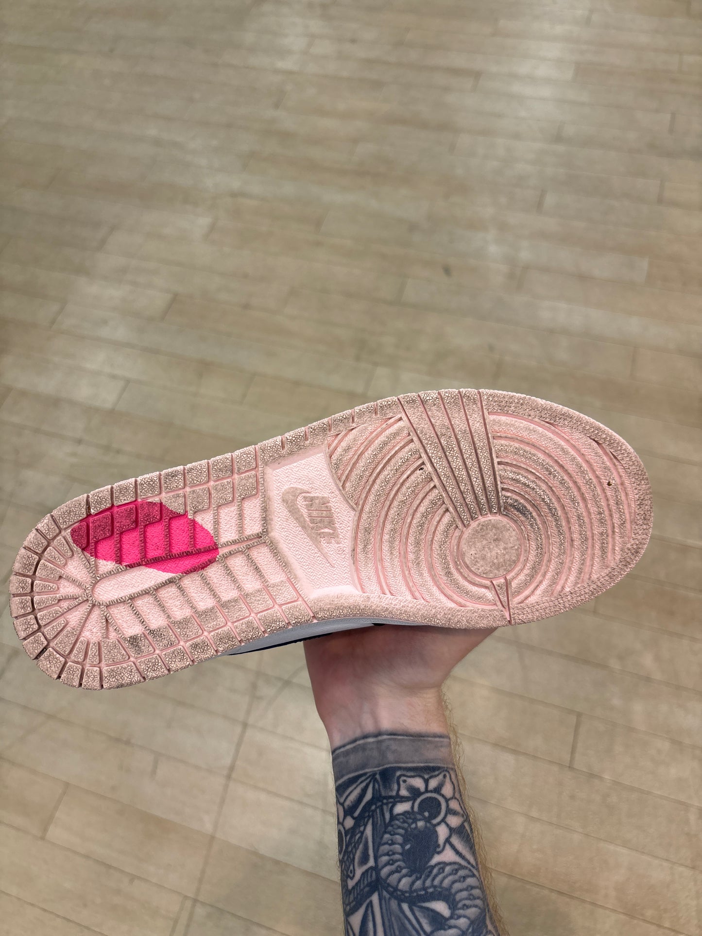 Jordan 1 High Bubblegum W (Used)