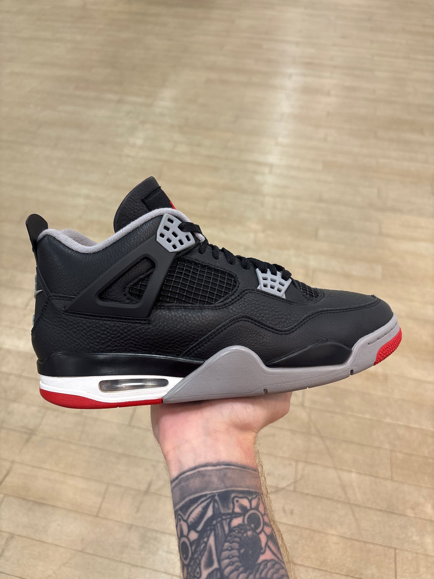 Jordan 4 Bred Reimagined (Used)