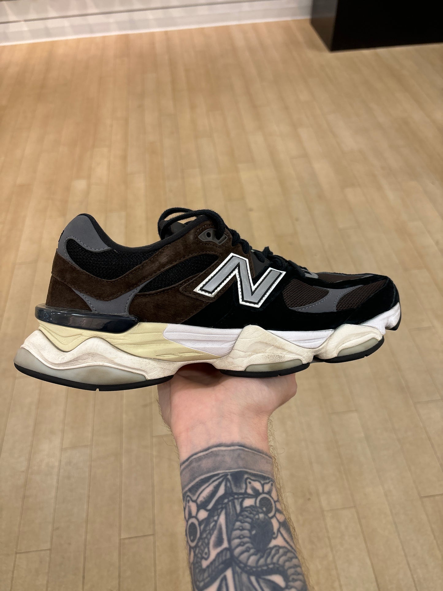 New Balance 9060 Brown Black (Used)