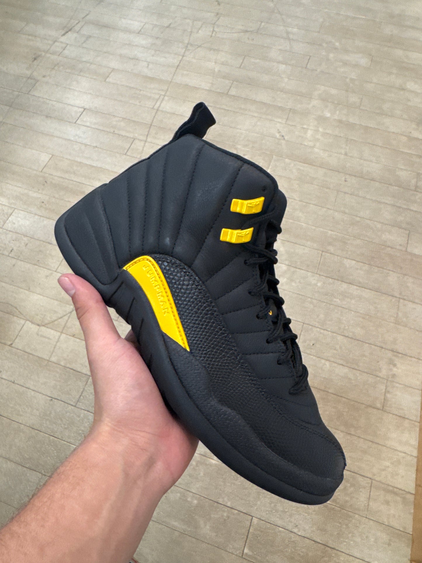 Jordan 12 Black Taxi (Used)