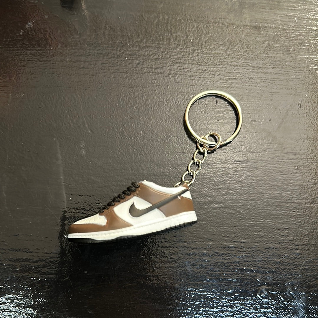 Nike Dunk Low Mocha Keychain