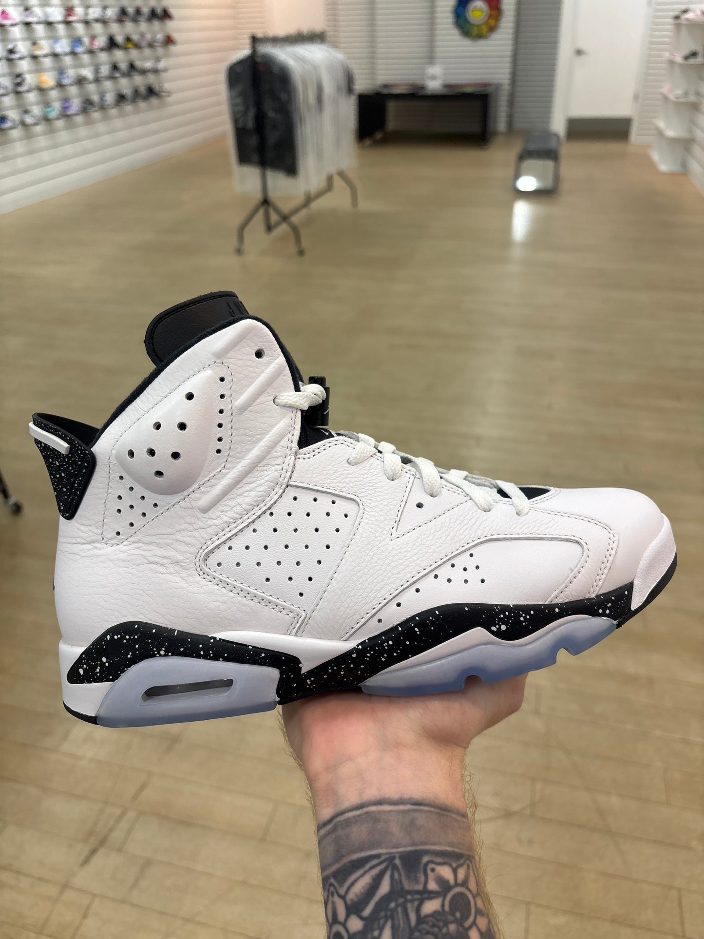Jordan 6 Reverse Oreo (Used)