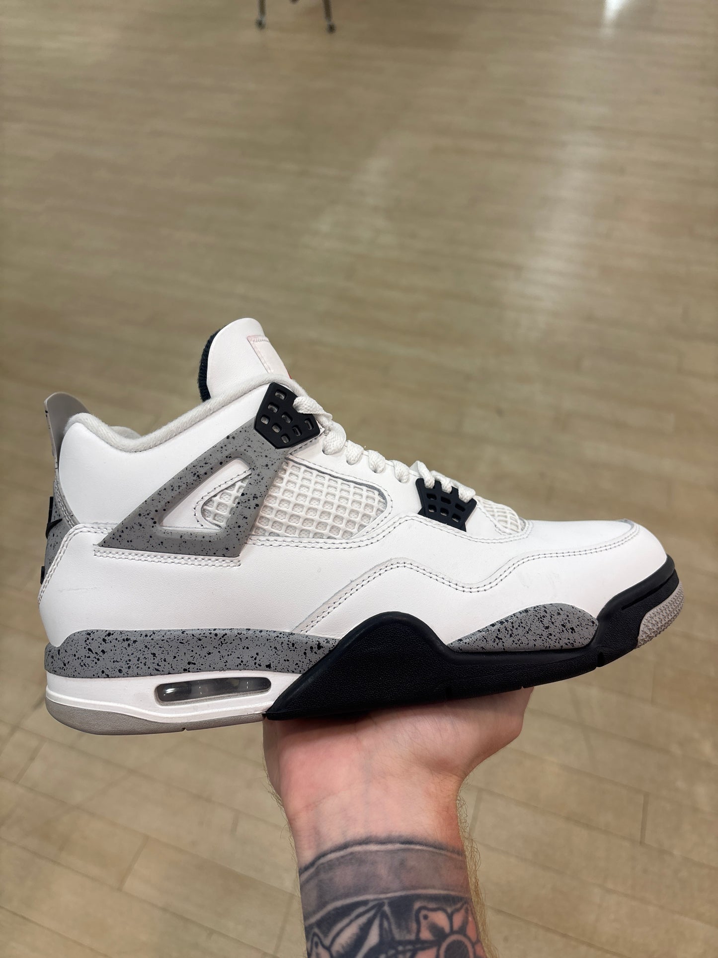 Jordan 4 White Cement (Used)