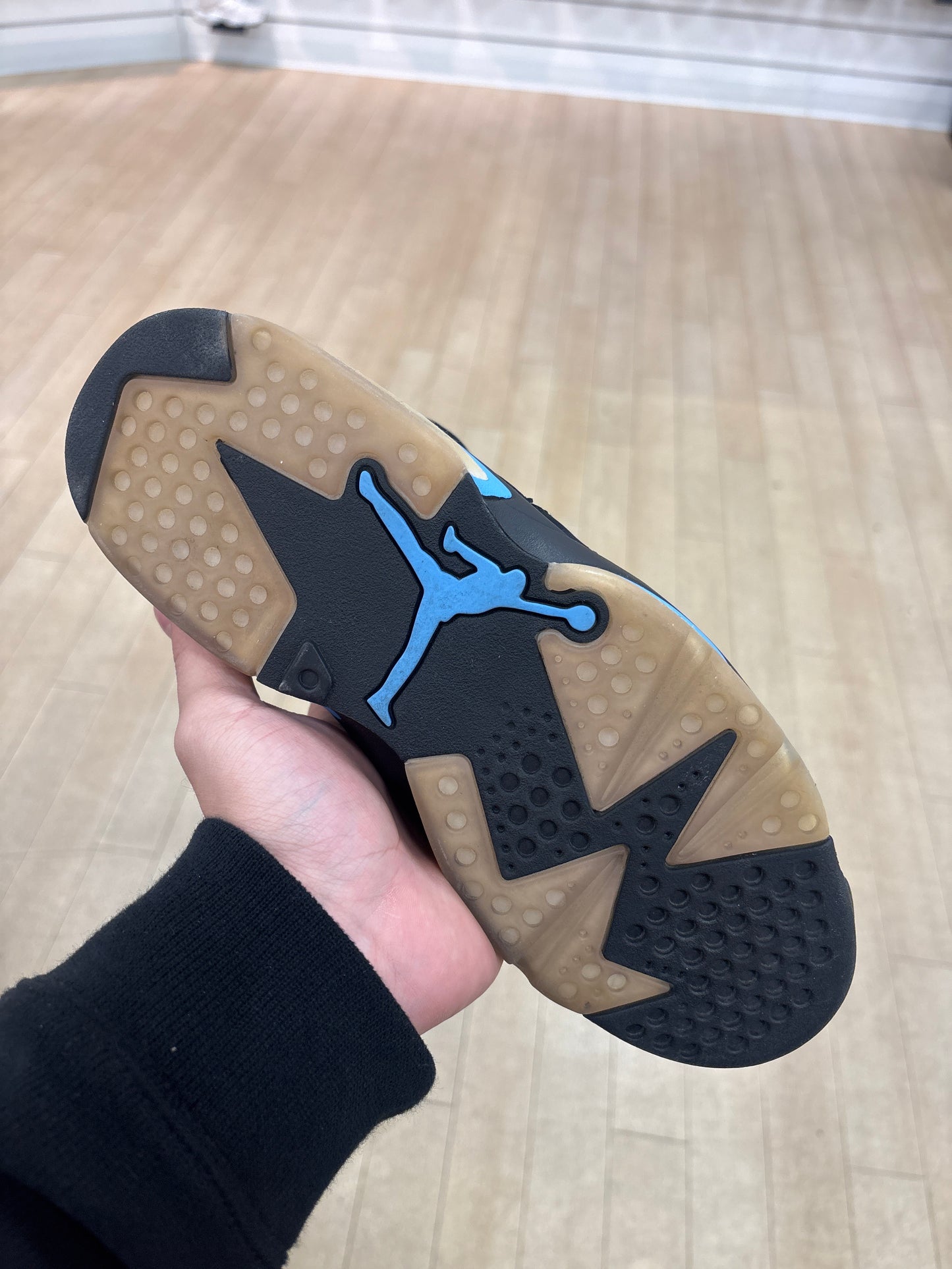 Jordan 6 UNC (Used)