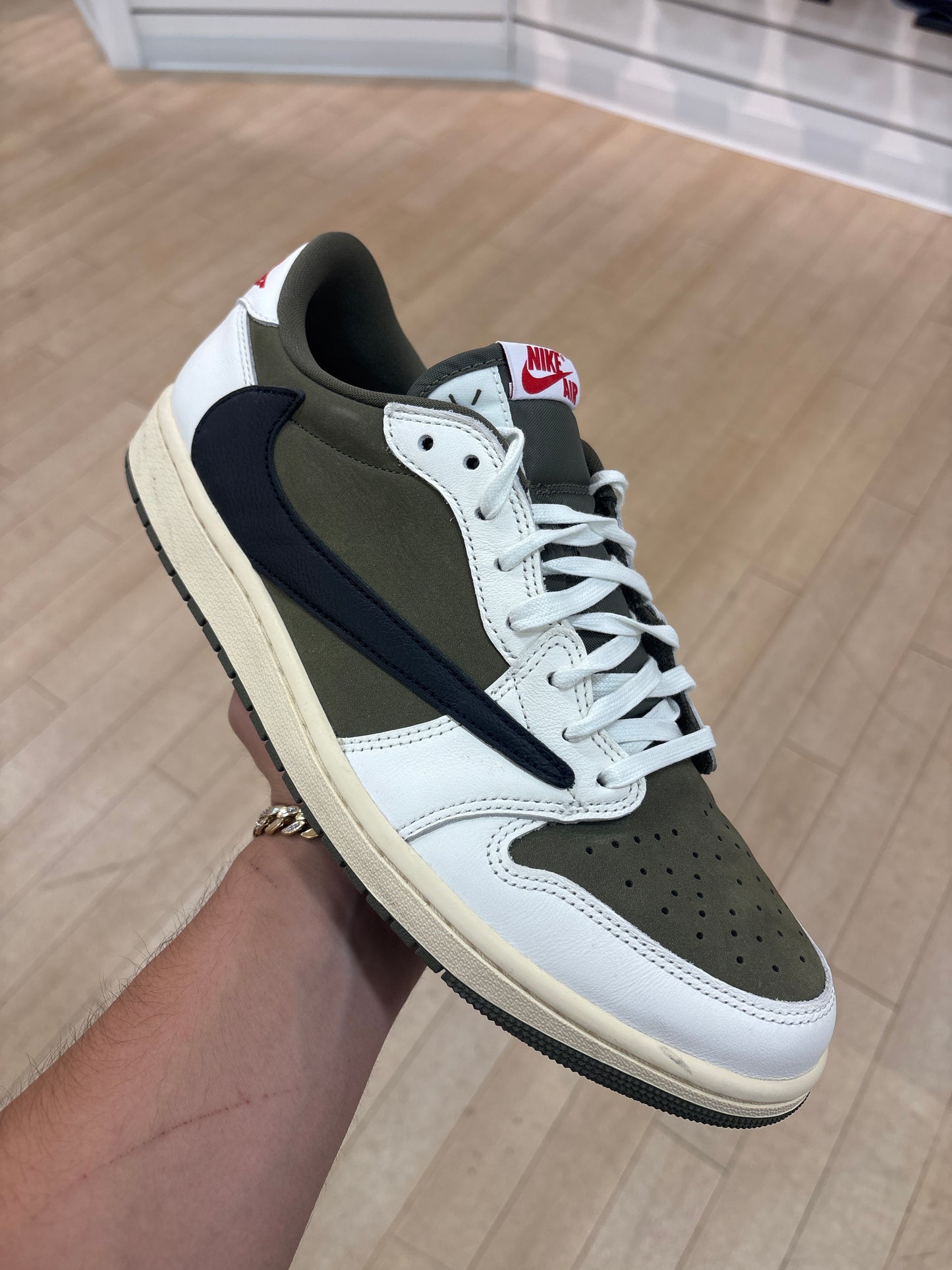 Jordan 1 Low Travis Scott Medium Olive (Used)