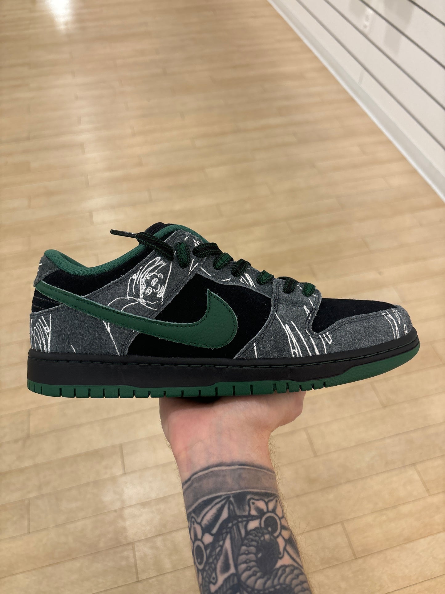 Nike Dunk Low SB x There Skateboards ‘Ultra Humanized’ (Used)