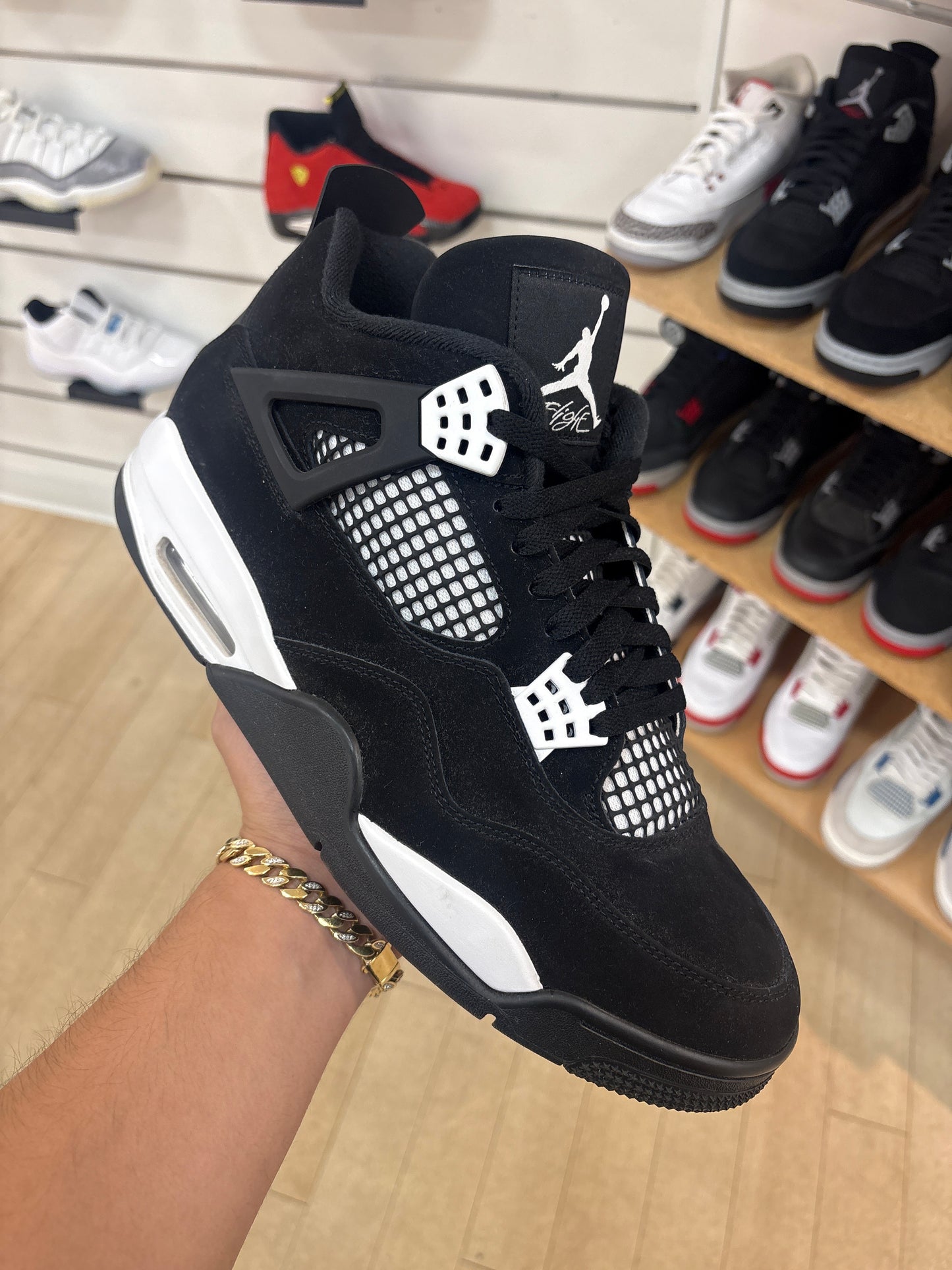 Jordan 4 White Thunder (Used)