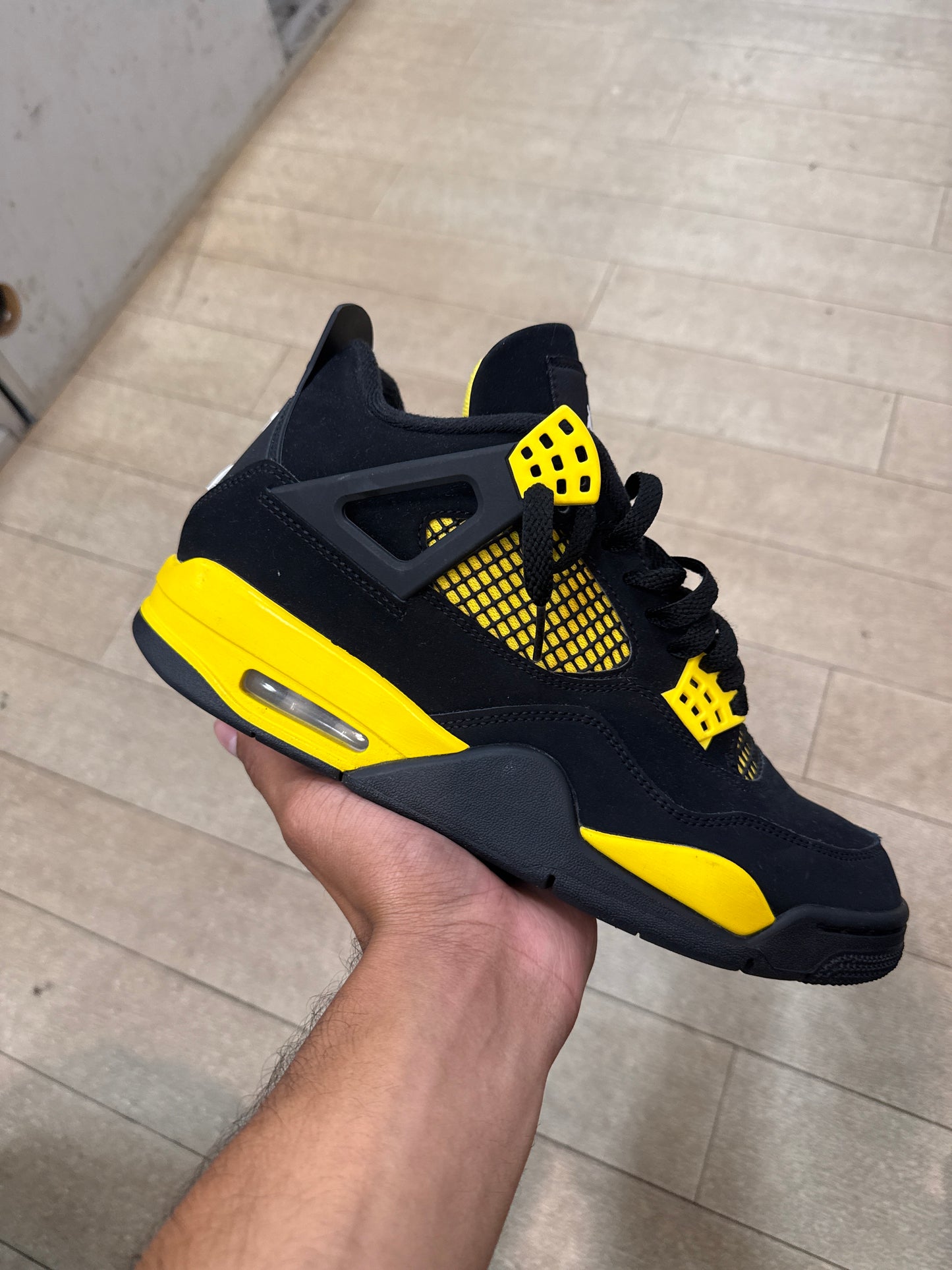 Jordan 4 Thunder (Used)