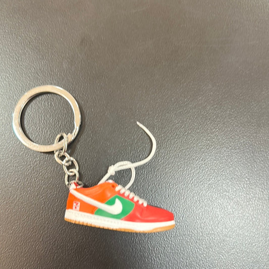 Seven Eleven Dunks Keychain