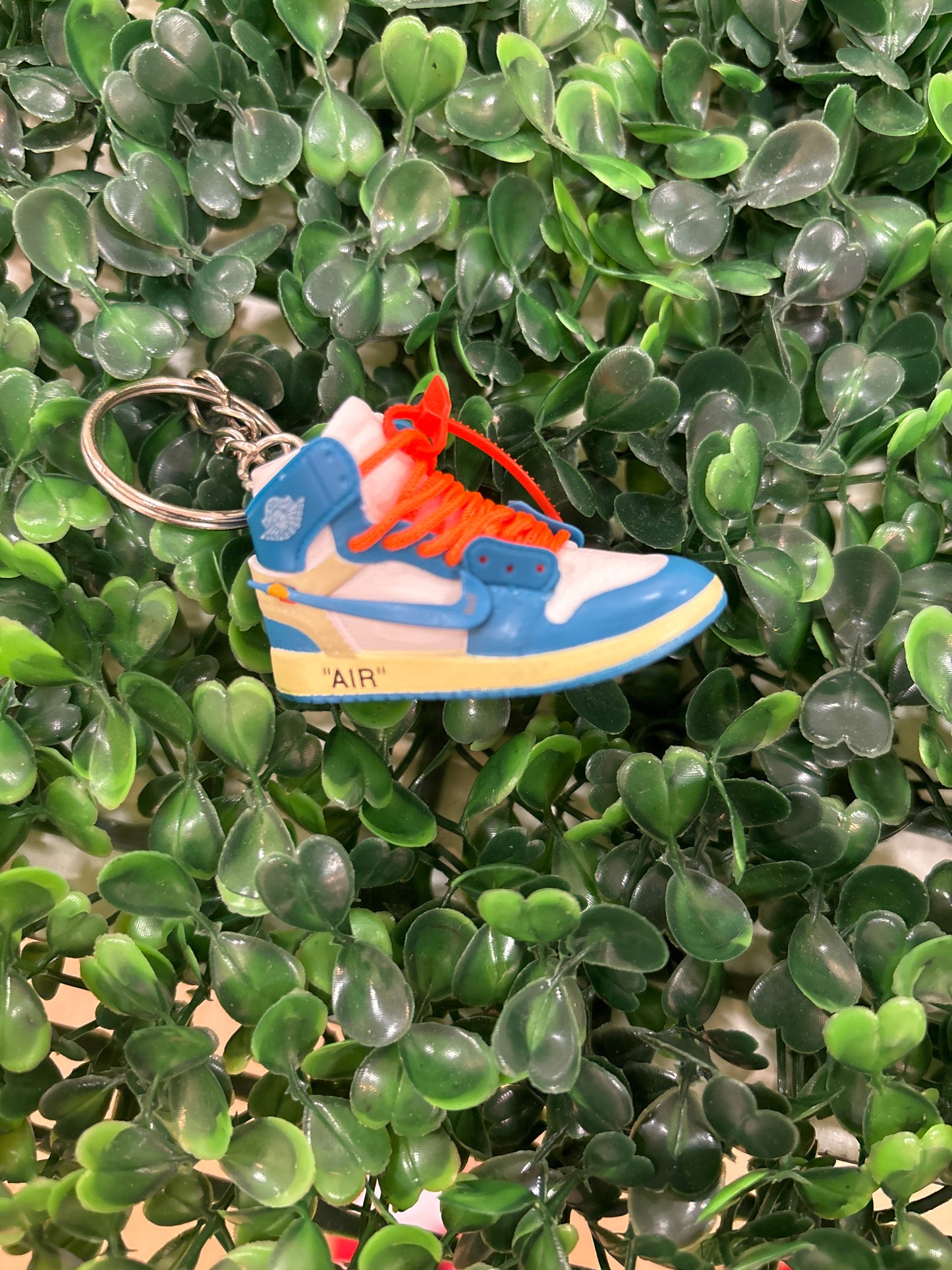 Unc Off White 1 Blue Orange Laces Keychain