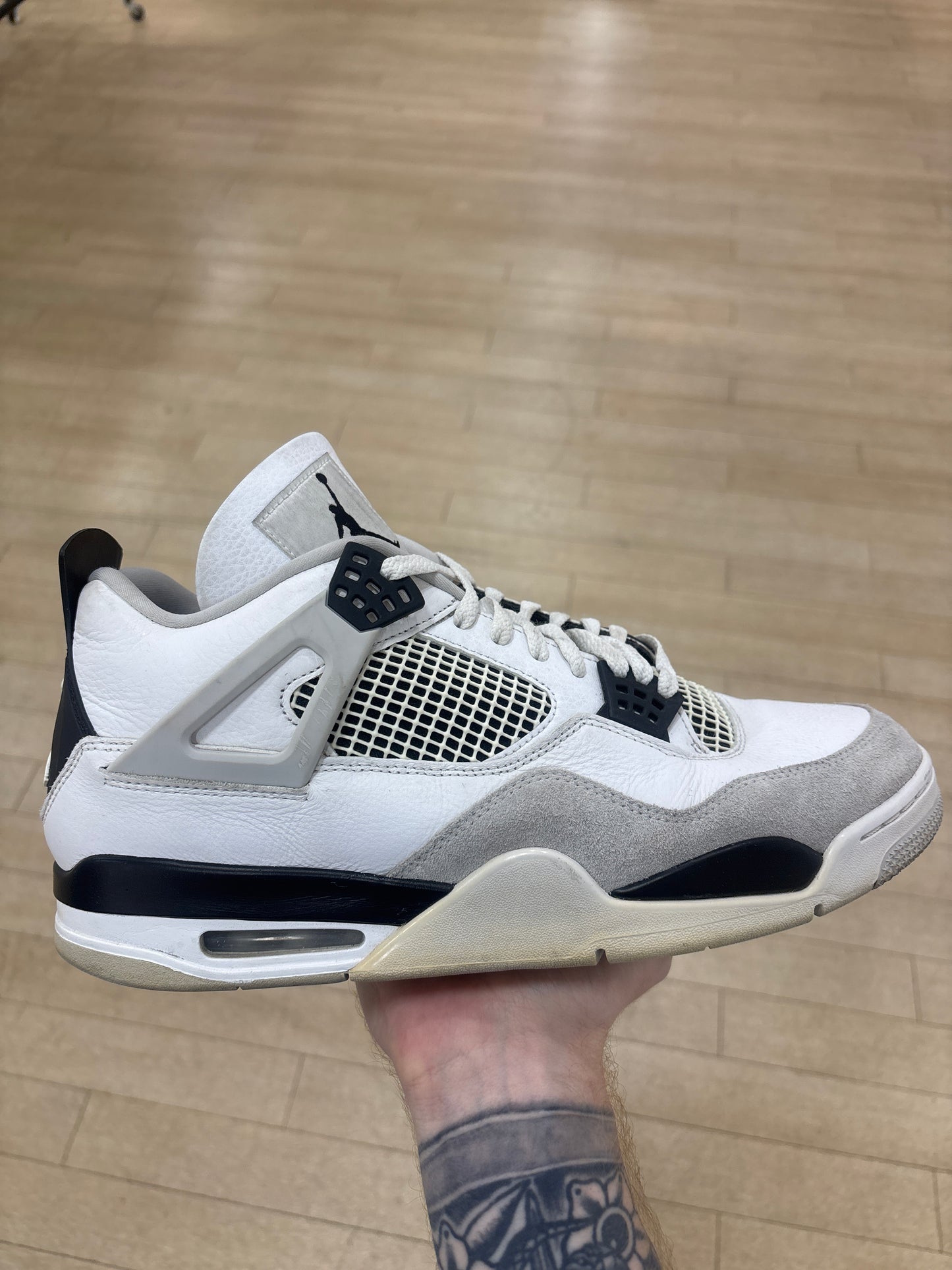 Jordan 4 Military Black (Used)