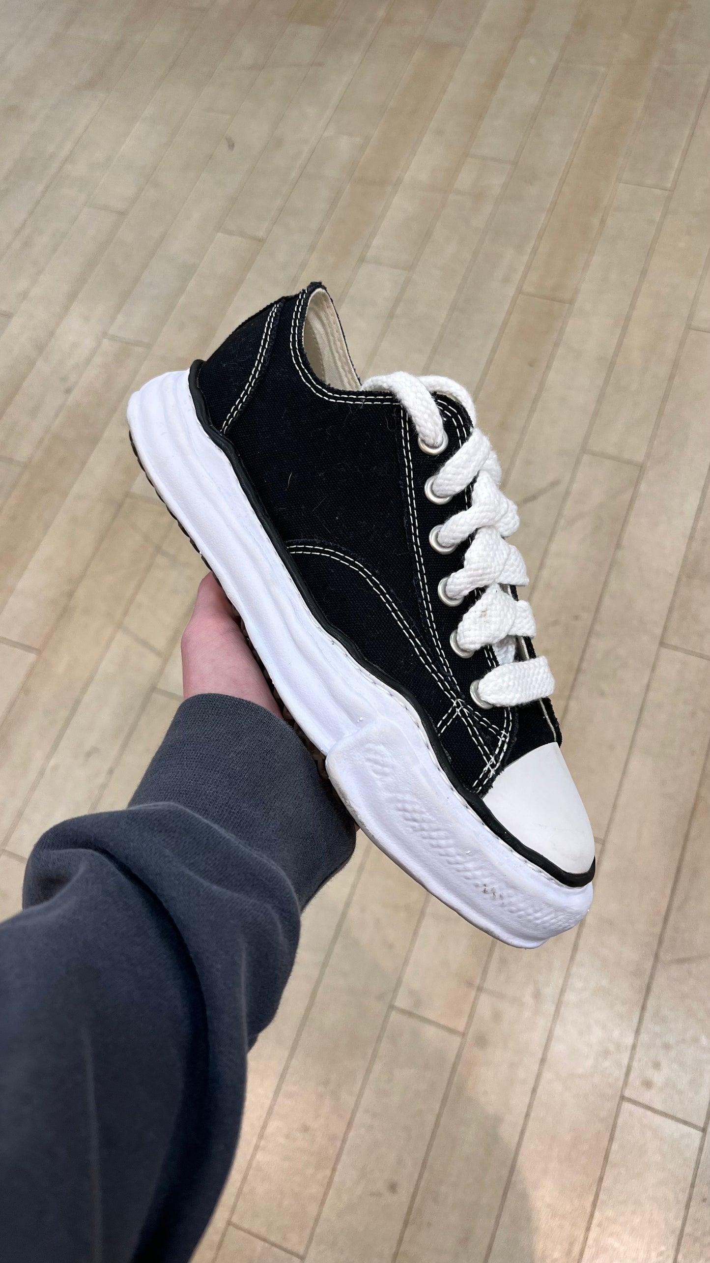 Maison Mihara Peterson Canvas Low Black (Used)