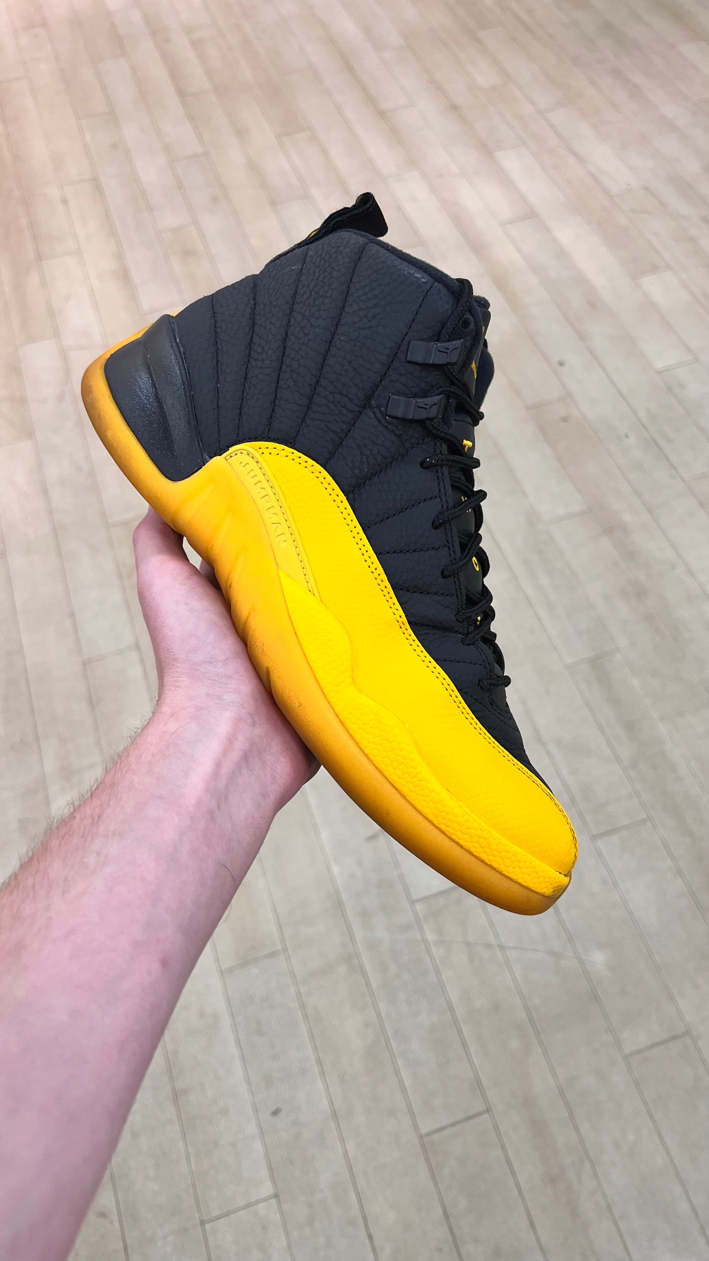 Jordan 12 University Gold (Used)