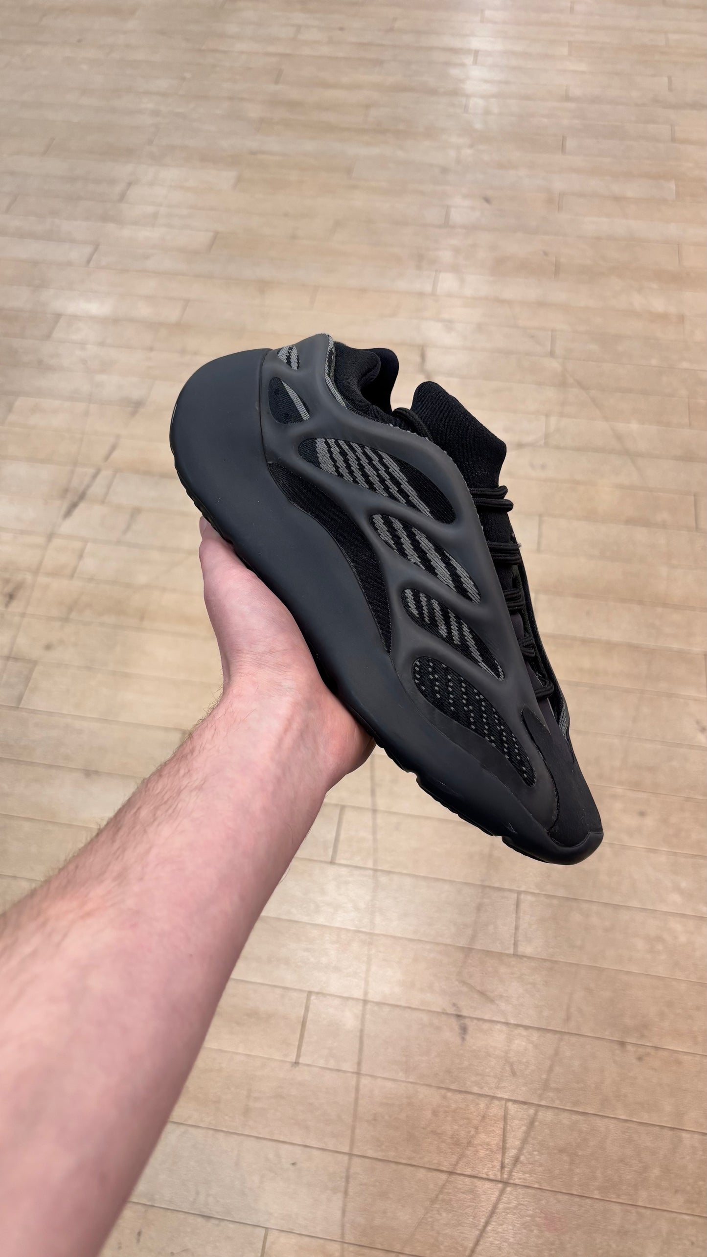 Yeezy 700 V3 Dark Glow (Used)