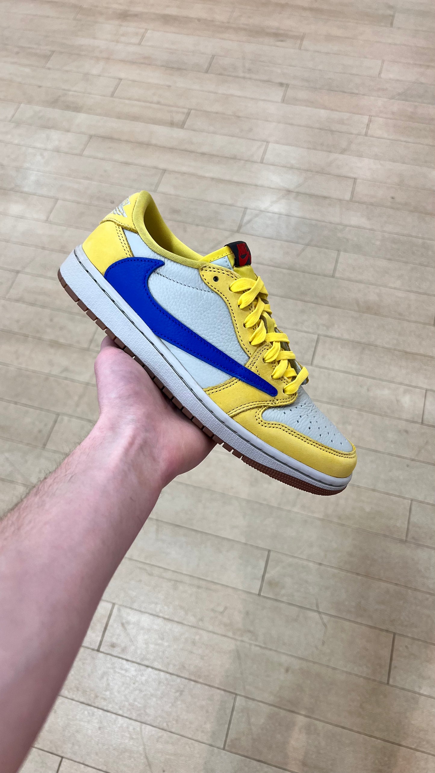 Jordan 1 Low Travis Scott Canary W (Used)