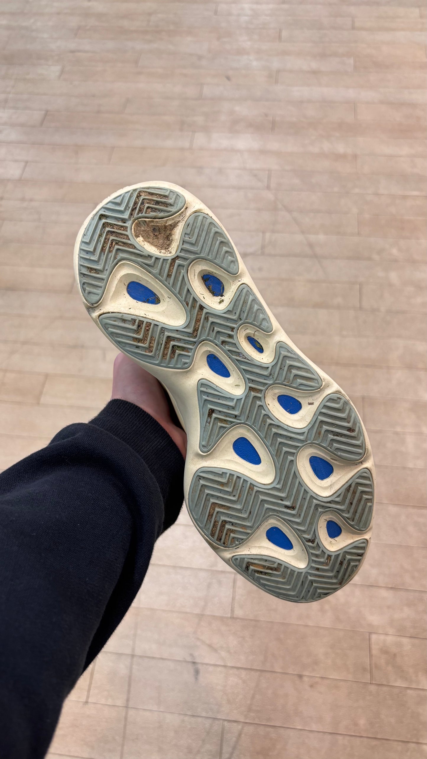 Yeezy 700 V3 Azael (Used)
