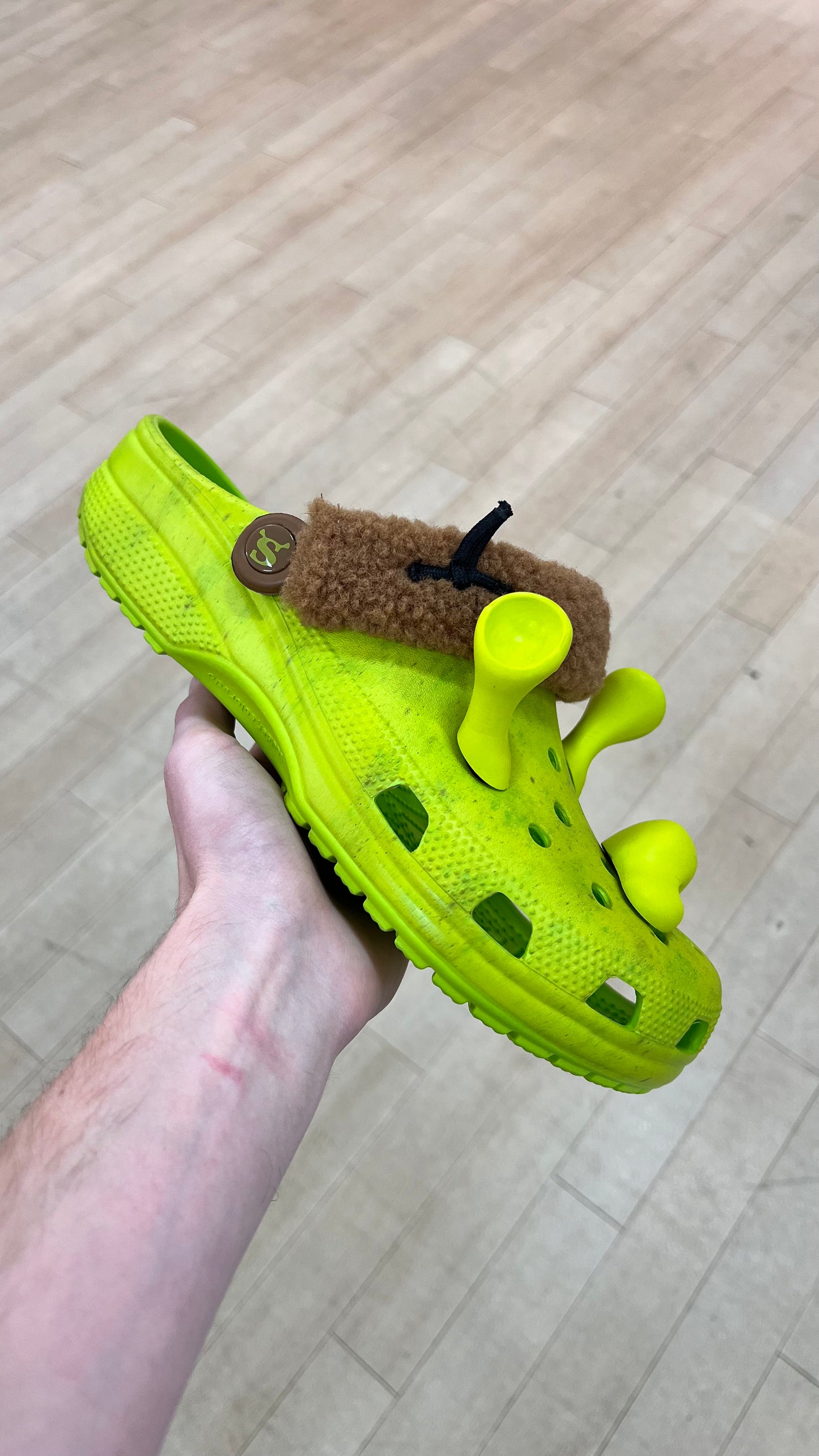 Dreamworks x Crocs Shrek (Used)