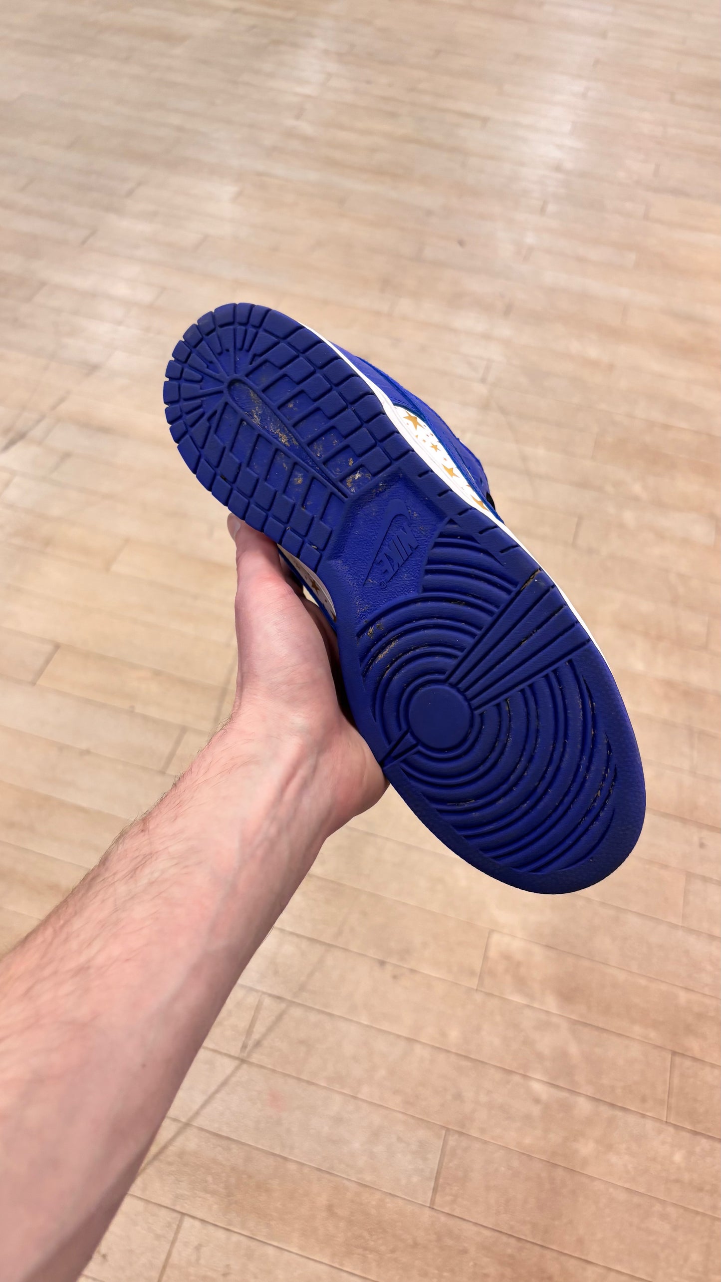 Nike Dunk Low SB Supreme Stars Hyper Royal (Used)