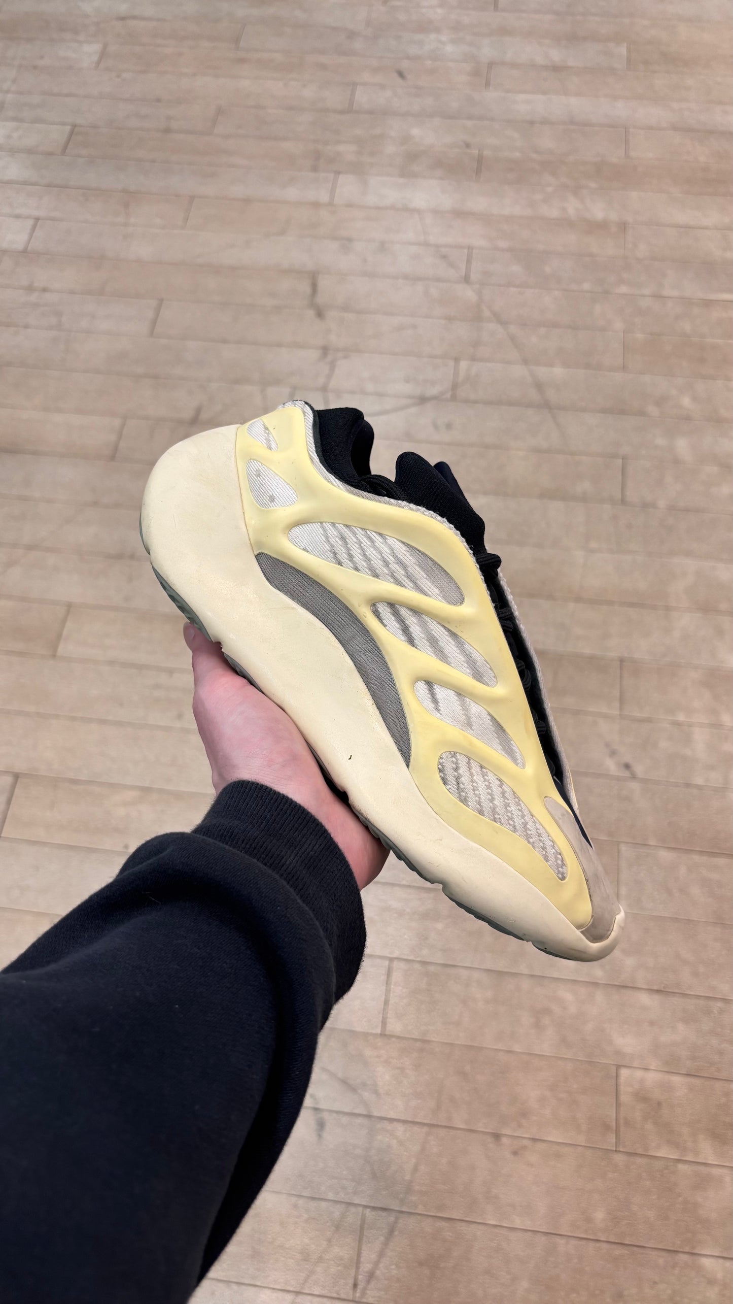Yeezy 700 V3 Azael (Used)