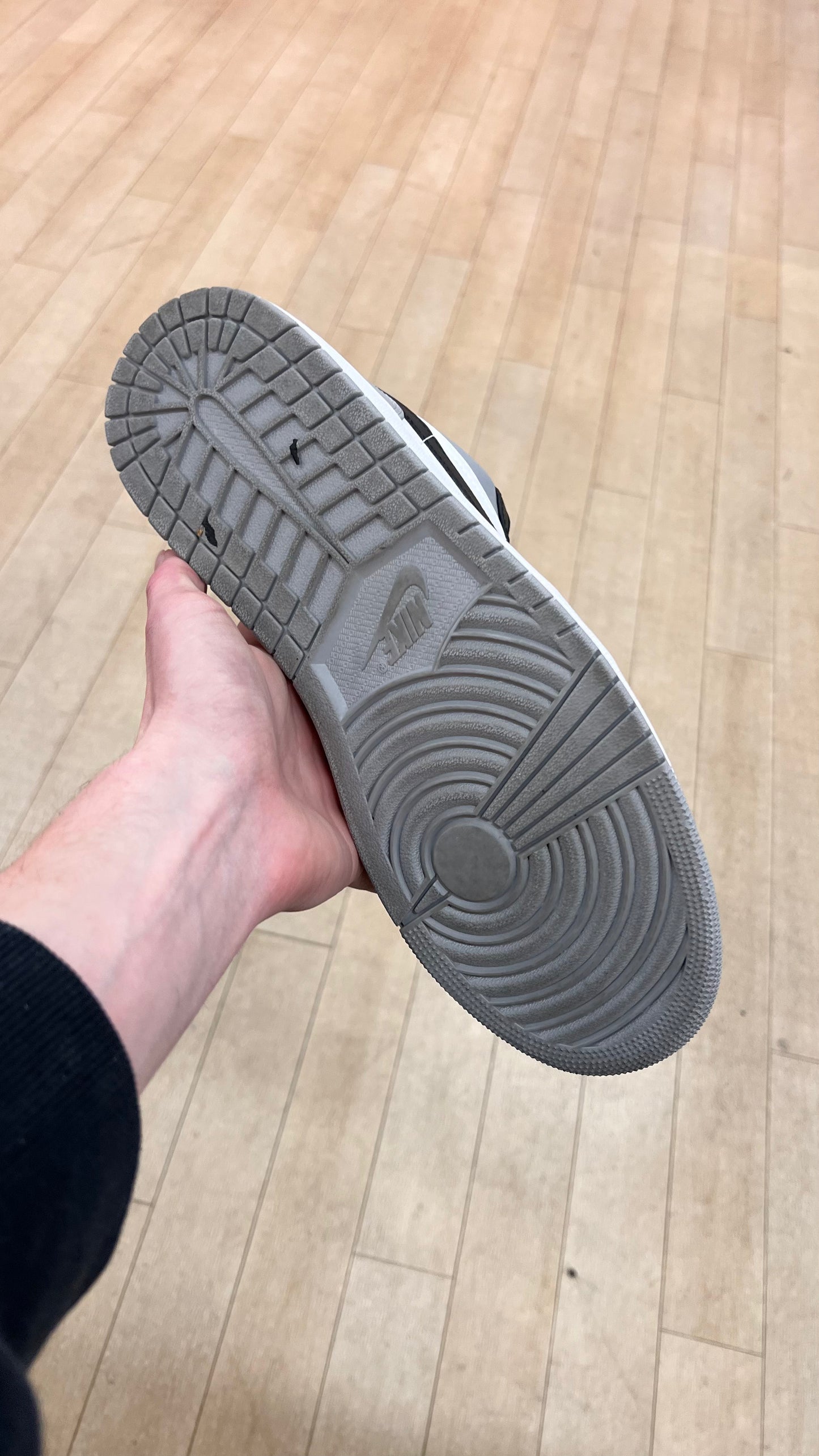 Jordan 1 Low Shadow Toe (Used)