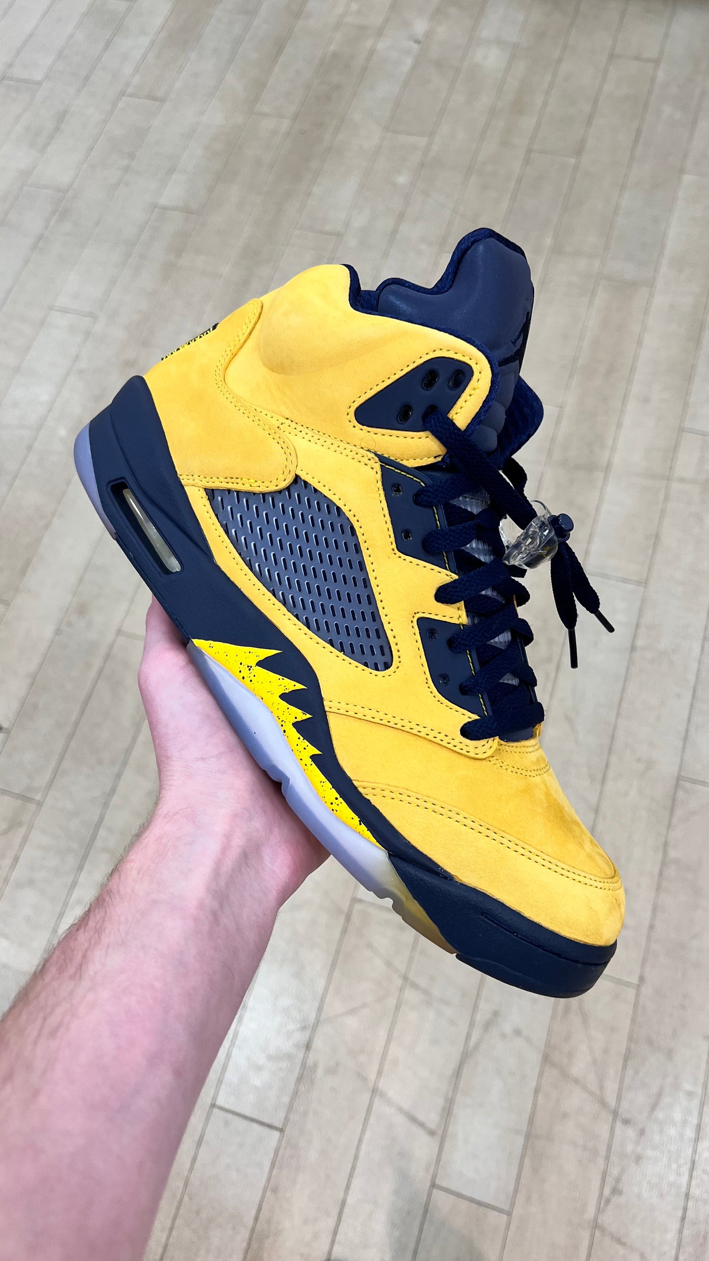 Jordan 5 Michigan (Used)