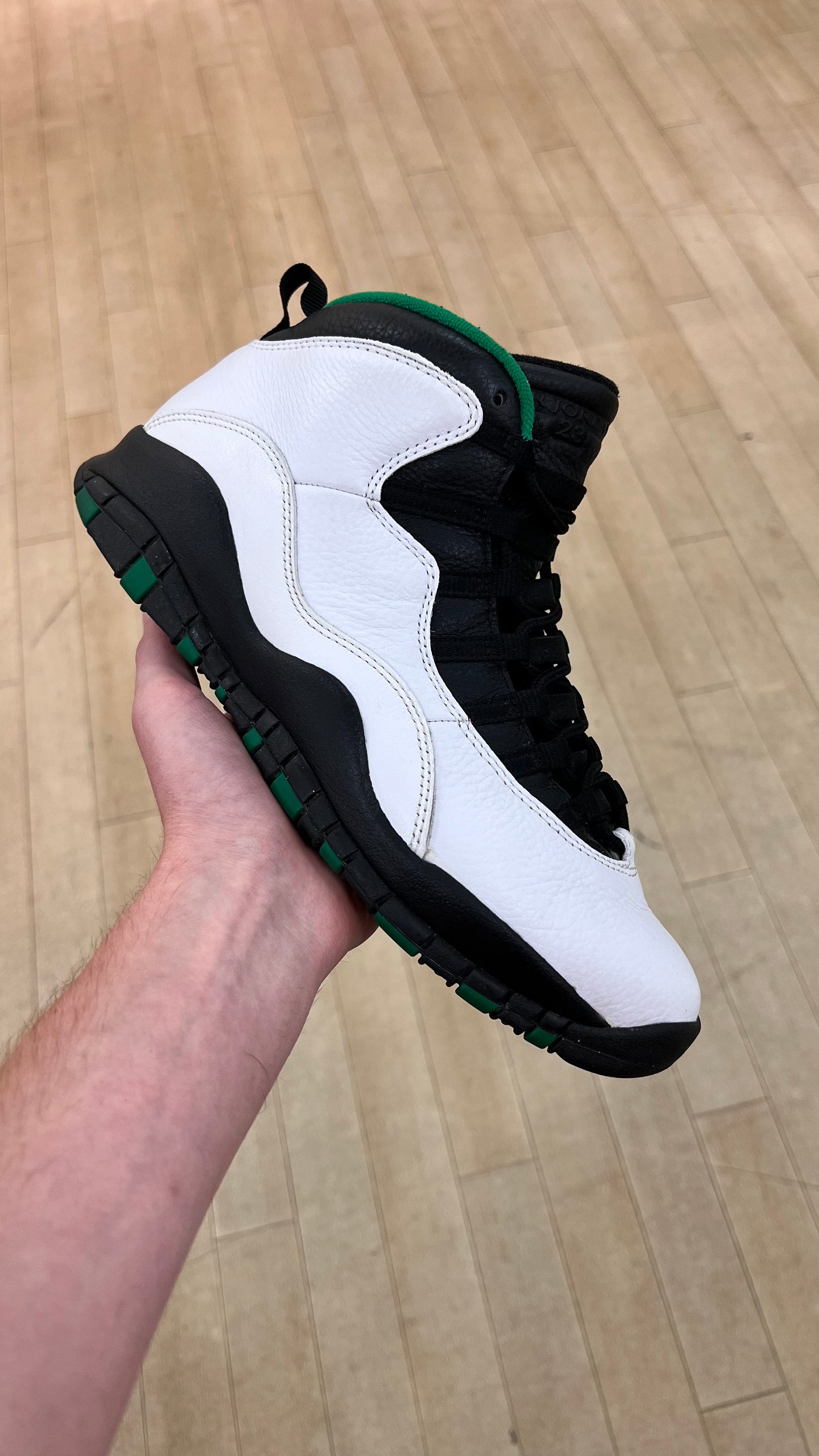 Jordan 10 Seattle (Used)