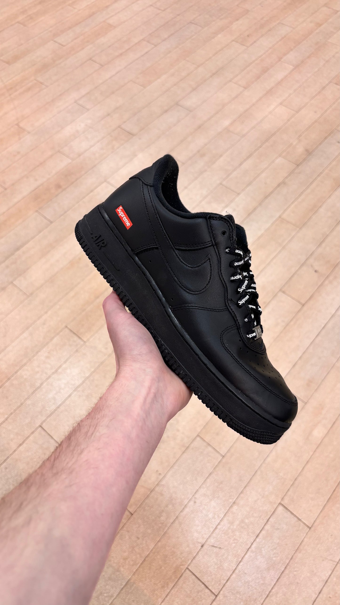 Air Force 1 Low Supreme Black (Used)