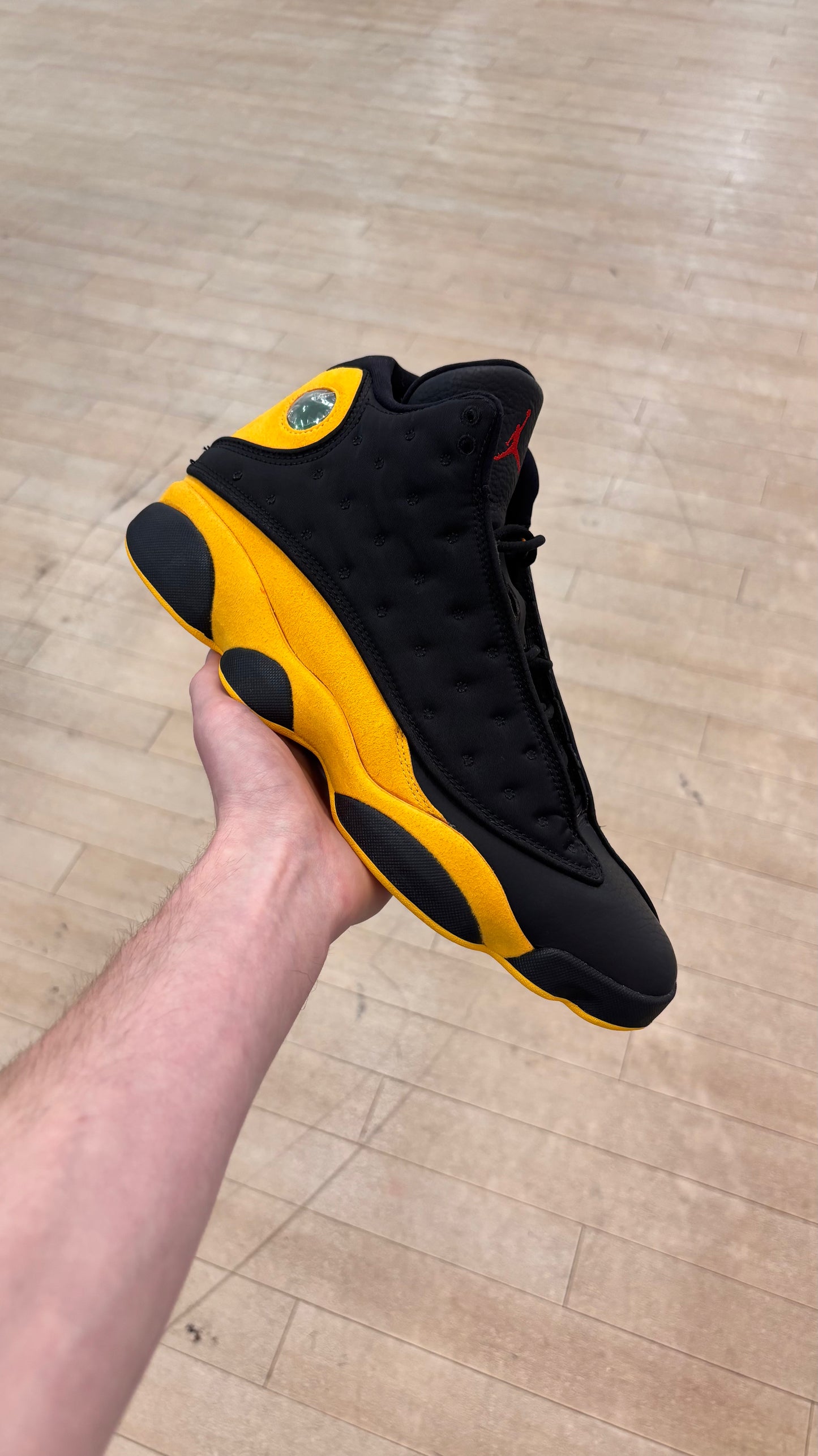 Jordan 13 University Gold (Used)