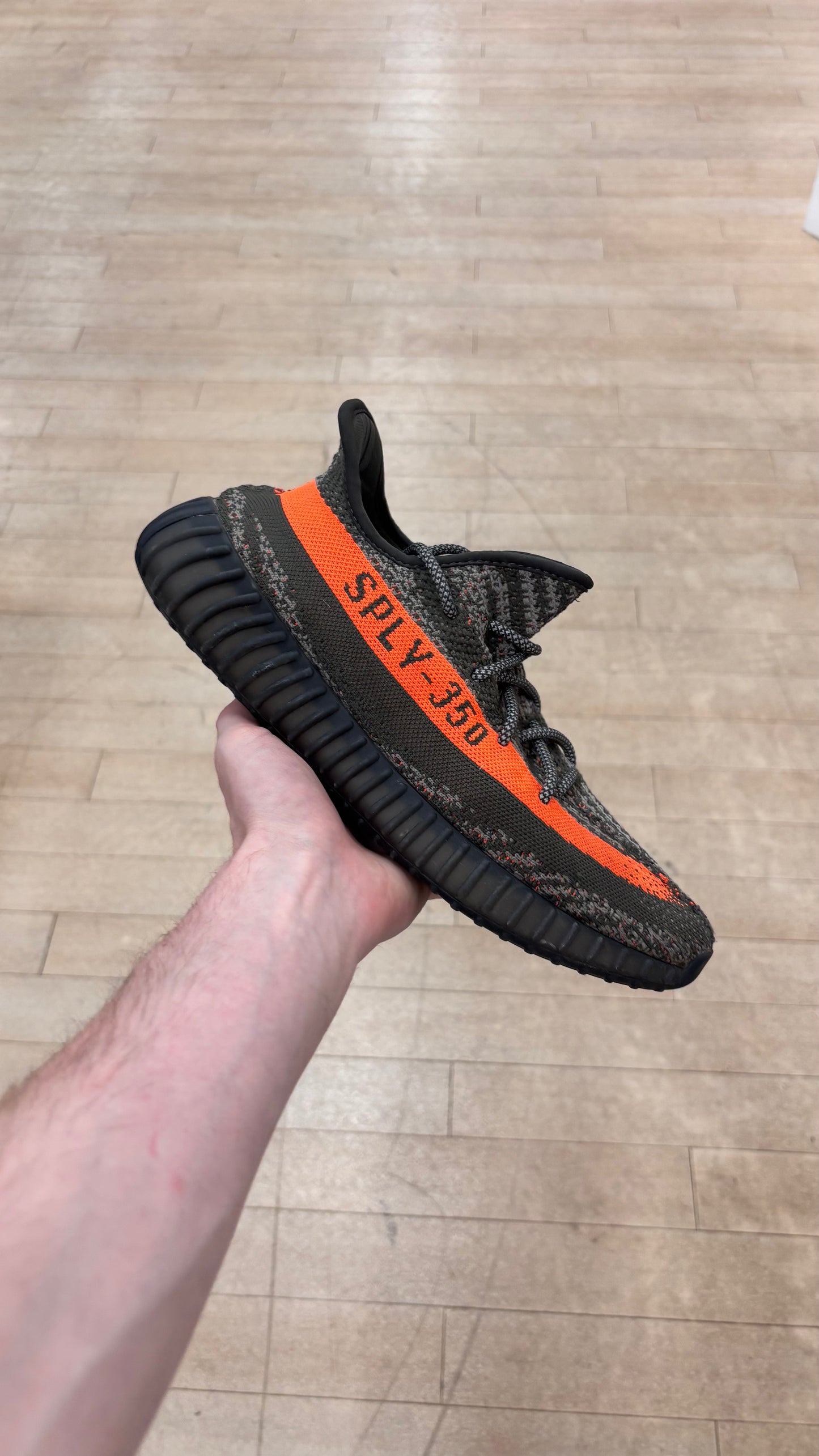 Yeezy 350 V2 Carbon Beluga (Used)