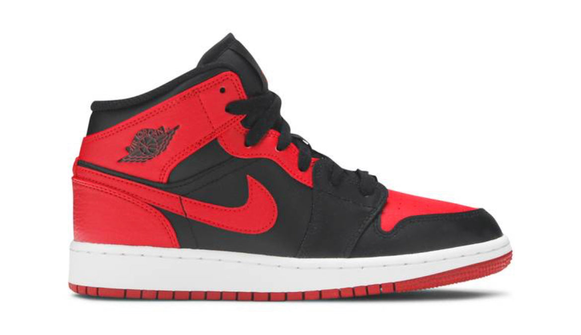 Jordan 1 Mid Banned (Used)