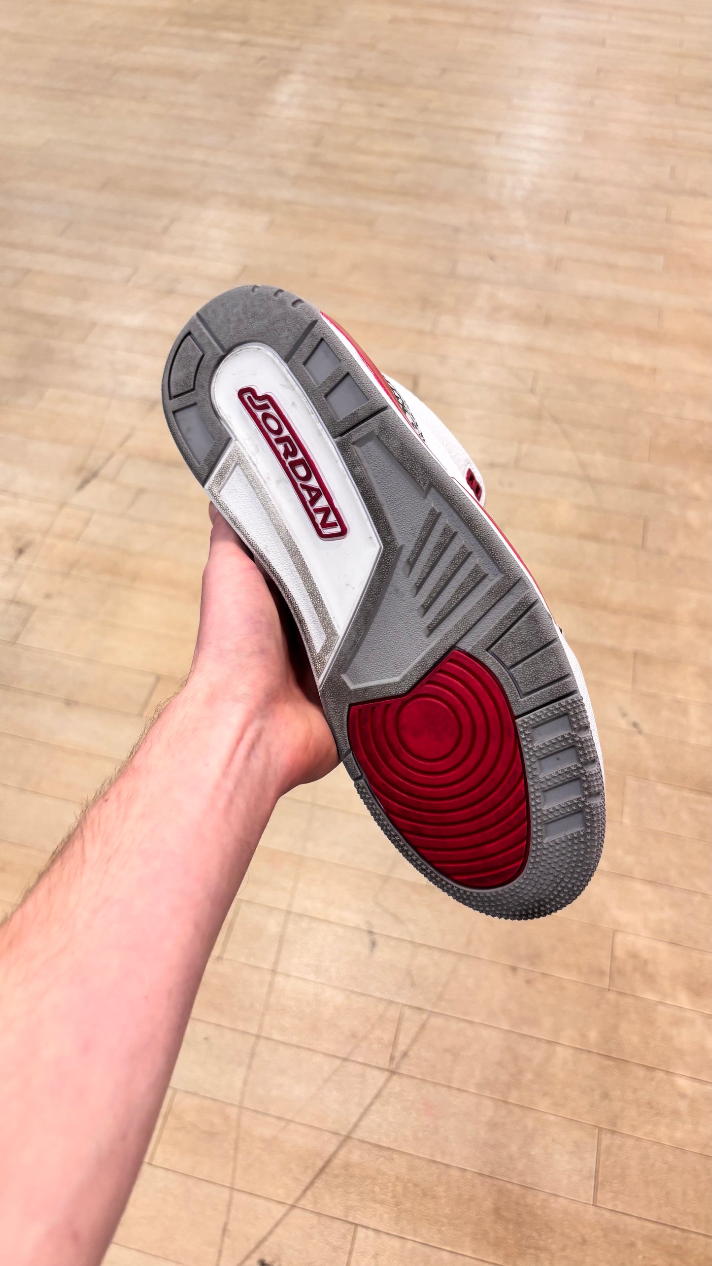 Jordan 3 Cardinal (Used)