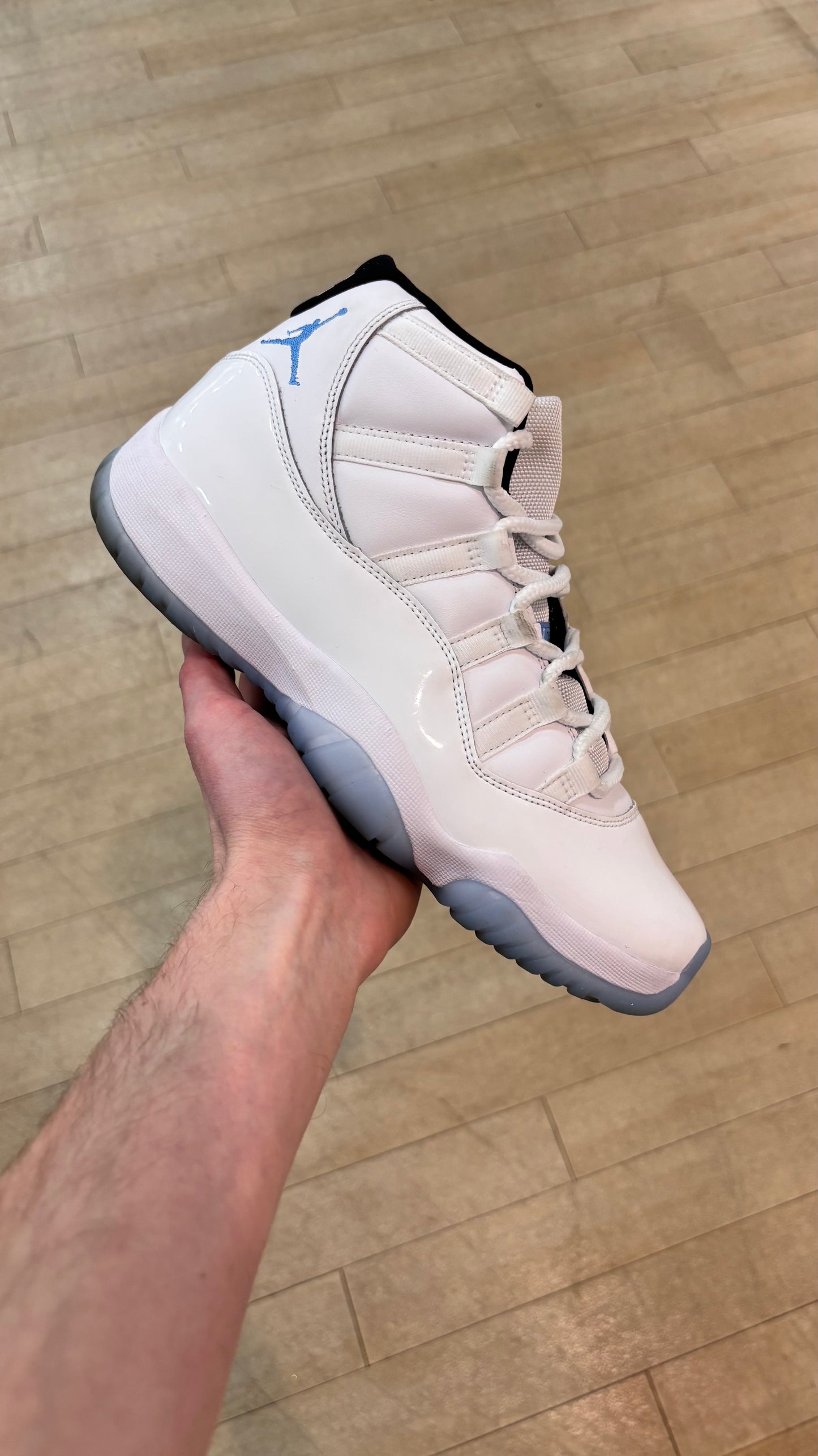 Jordan 11 High Legend Blue (Used)