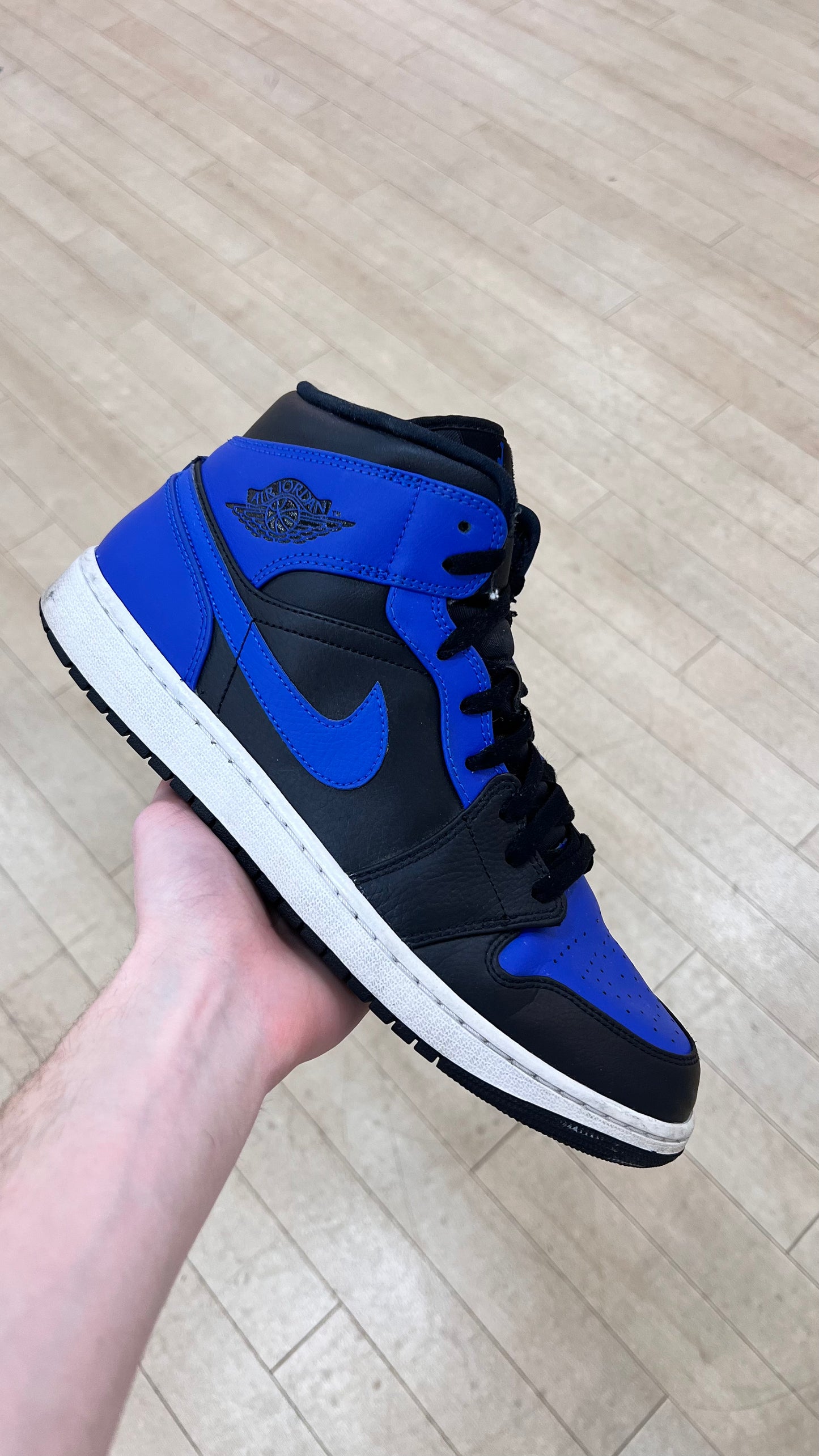 Jordan 1 Mid Hyper Royal (Used)