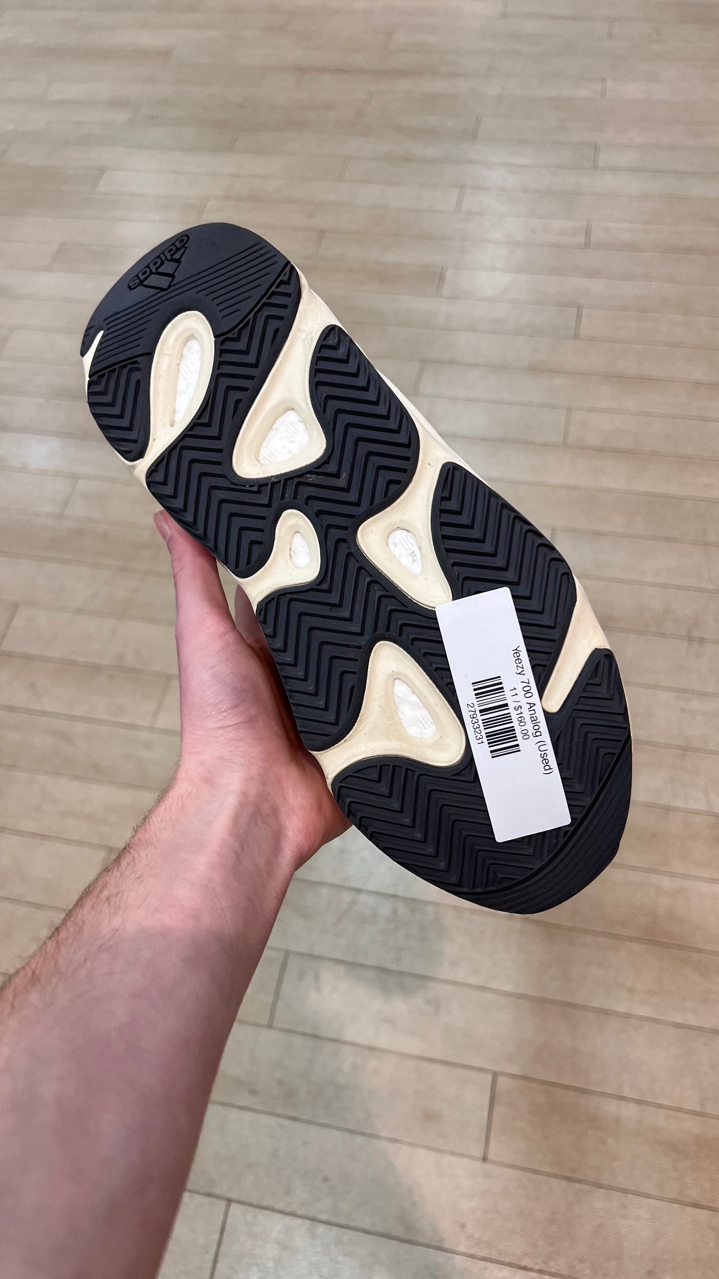 Yeezy 700 Analog (Used)