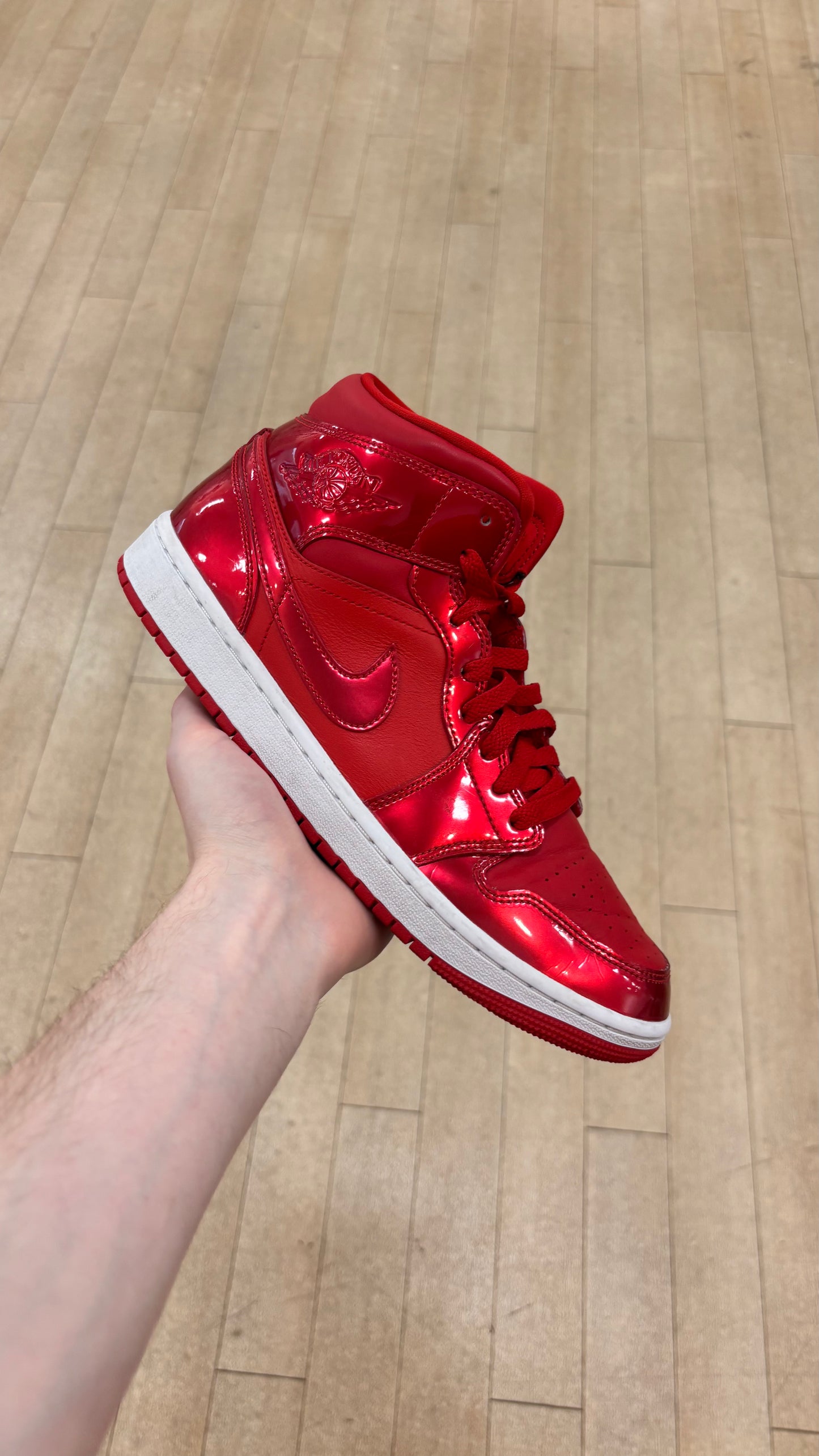 Jordan 1 Mid Red Pomegranate W (Used)