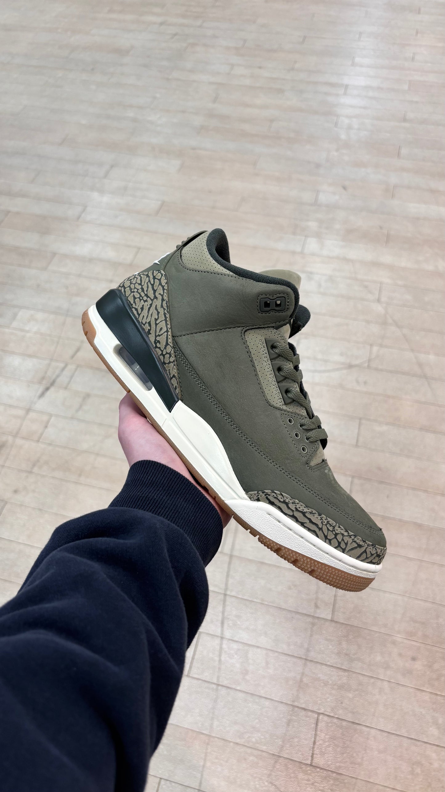 Jordan 3 Family Affair (Used)