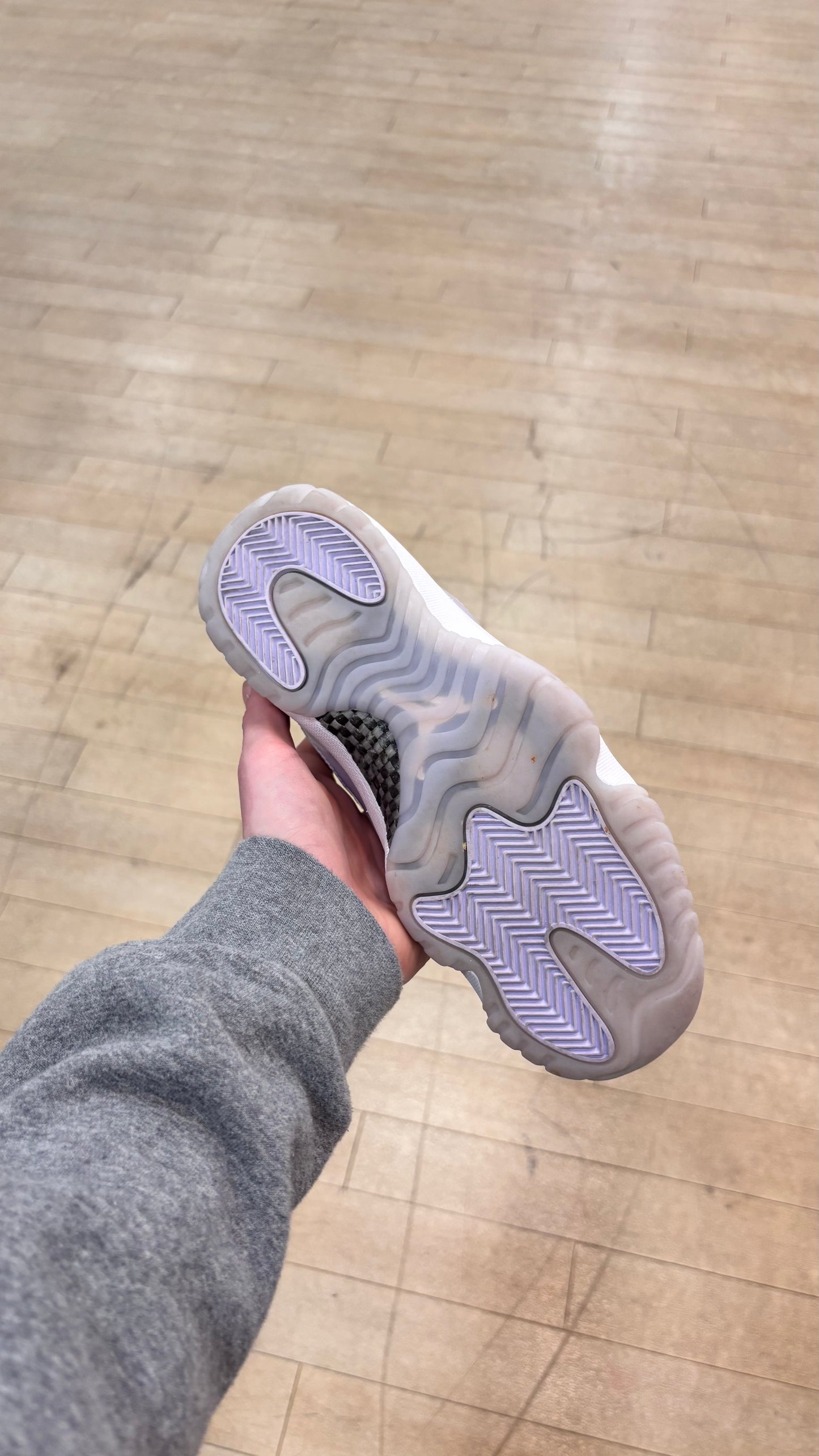 Jordan 11 Low Pure Violet W (Used)