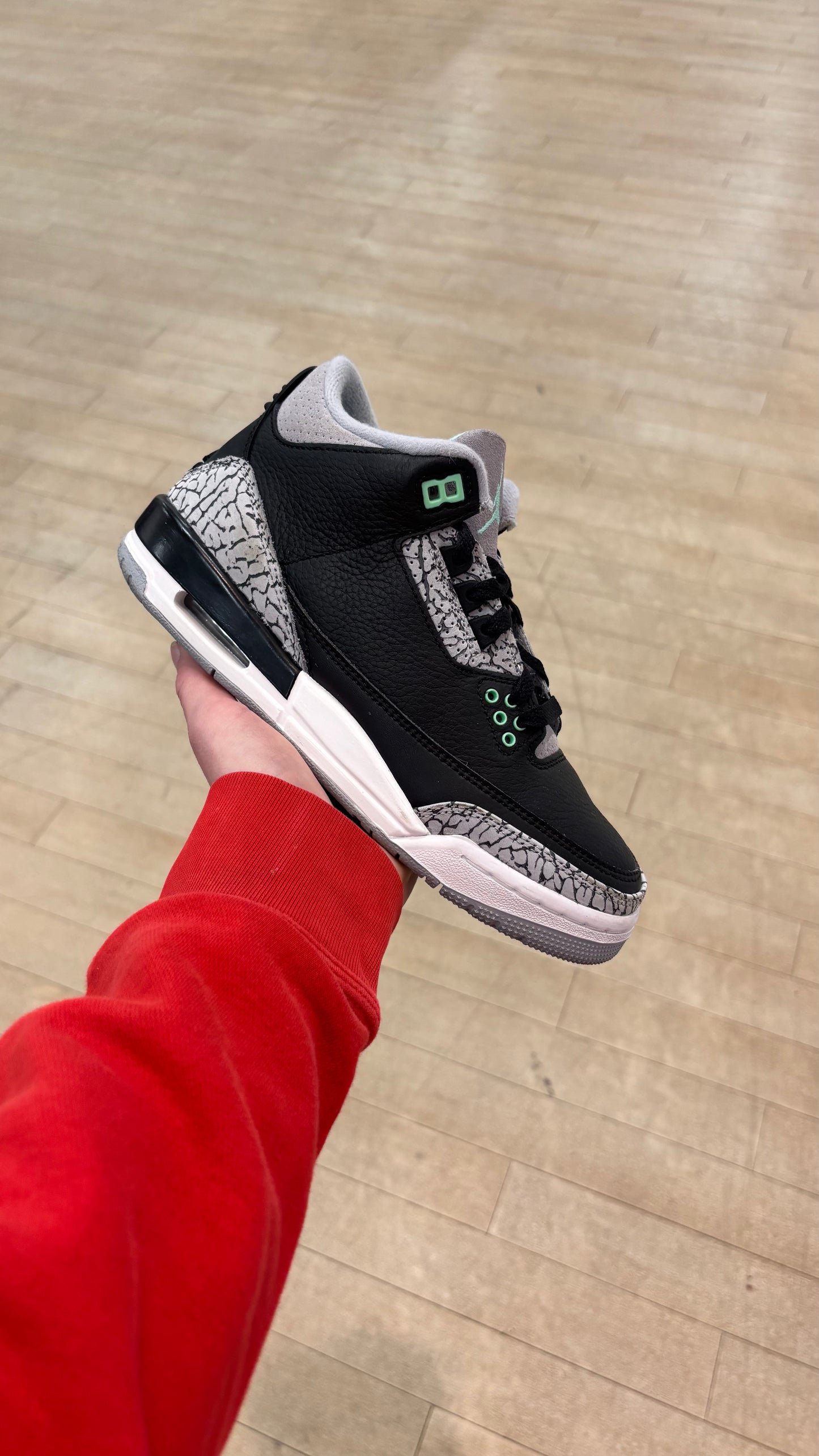 Jordan 3 Green Glow GS (Used)