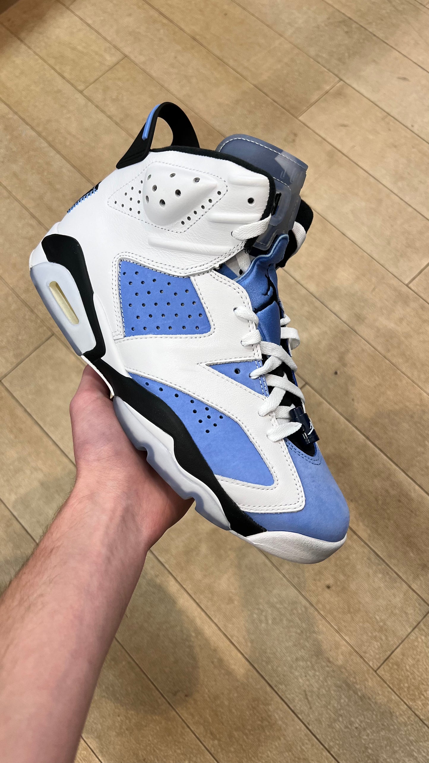 Jordan 6 UNC (Used)