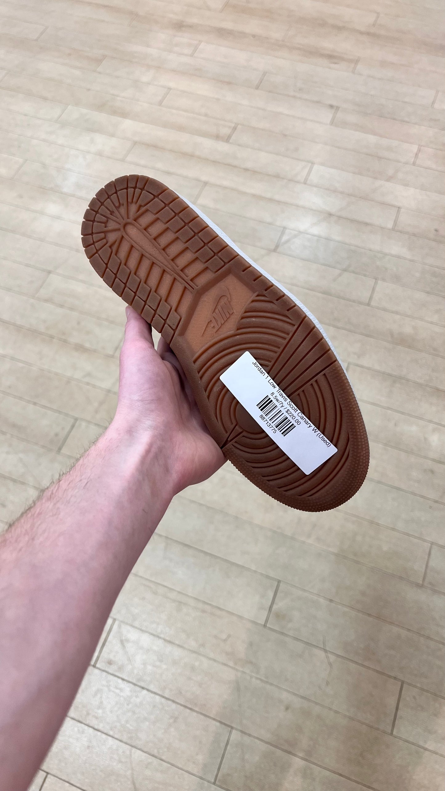 Jordan 1 Low Travis Scott Canary W (Used)