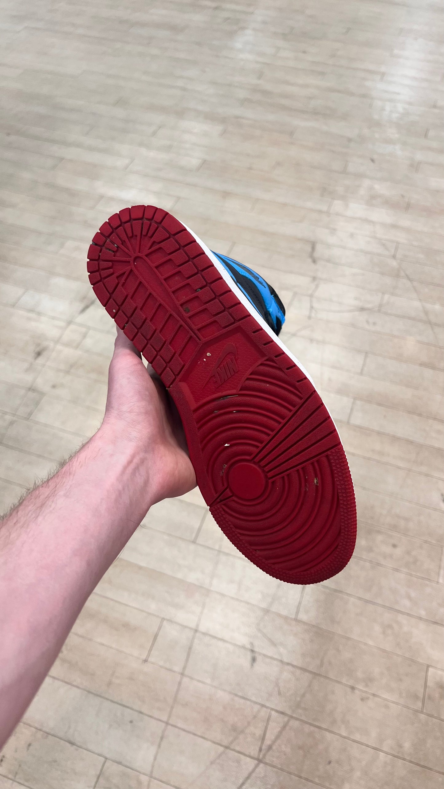 Jordan 1 High Nc to Chi W (Used)