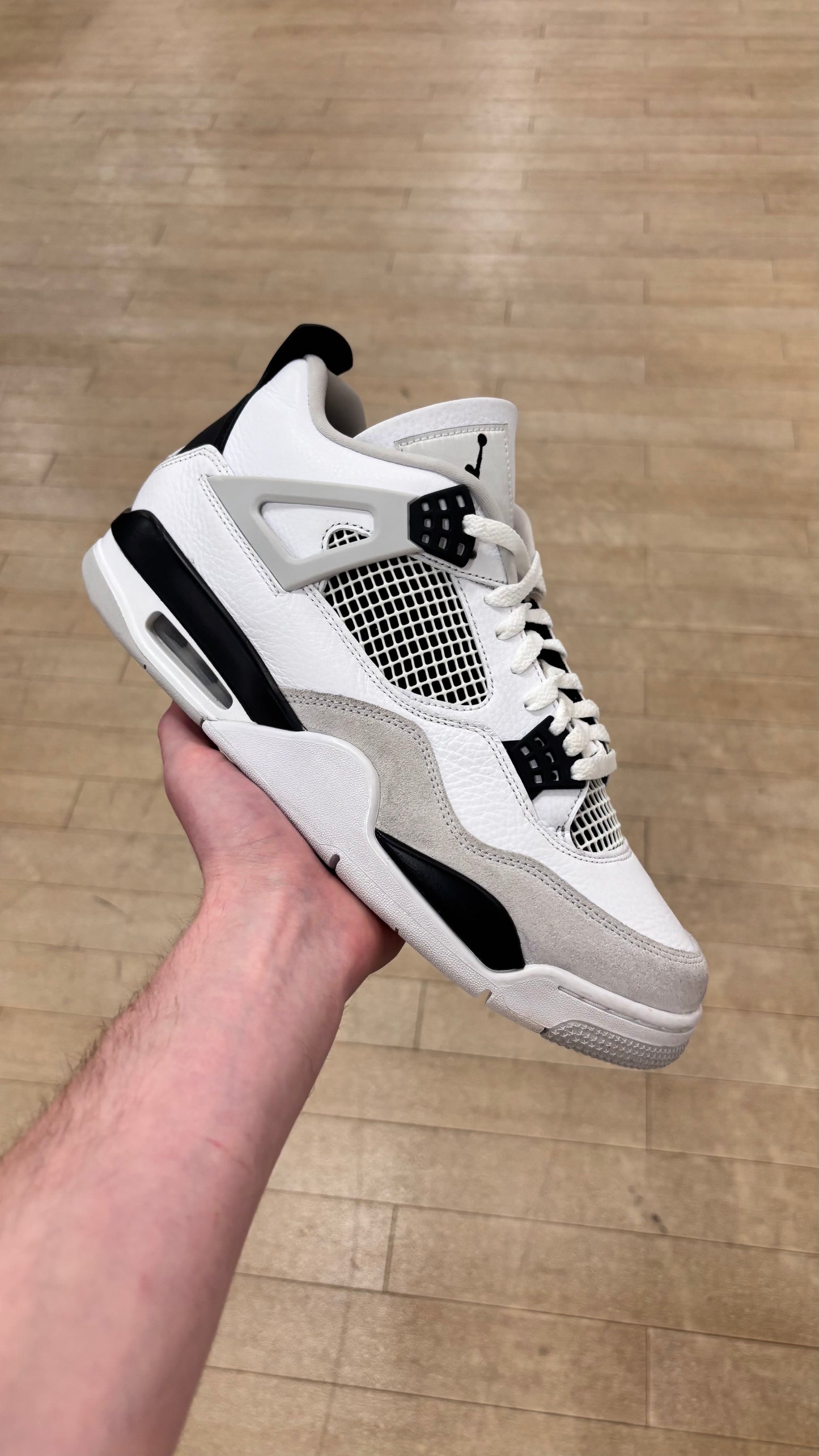 Jordan 4 Military Black (Used)