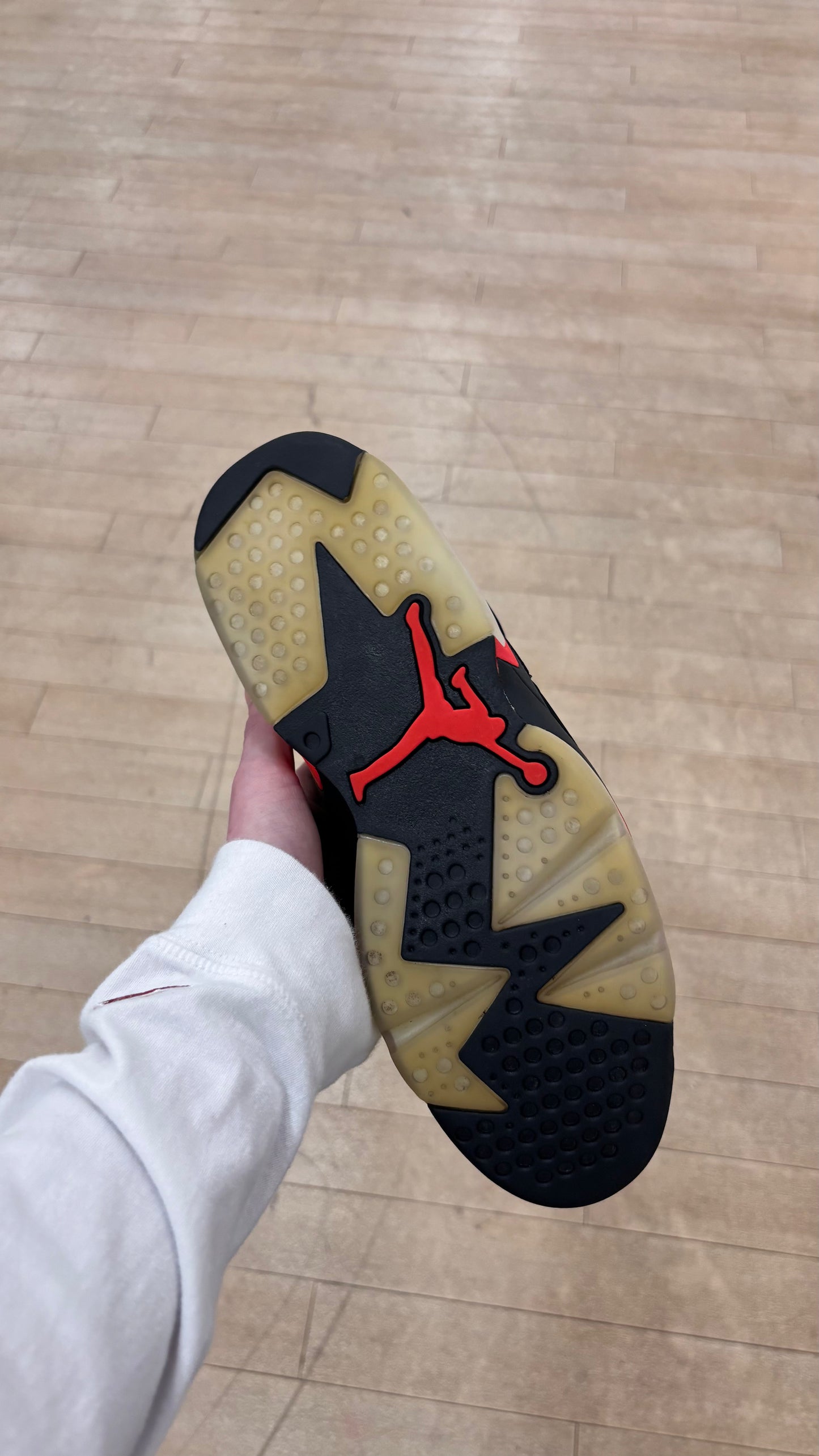 Jordan 6 Infrared (Used)