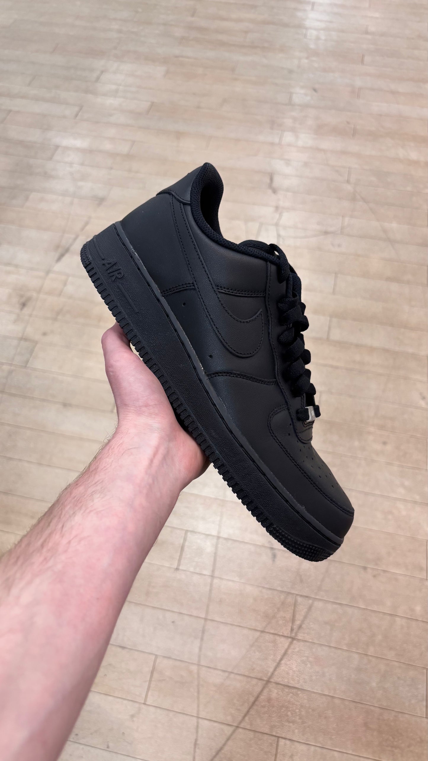 Air Force 1 Low Black (Used)