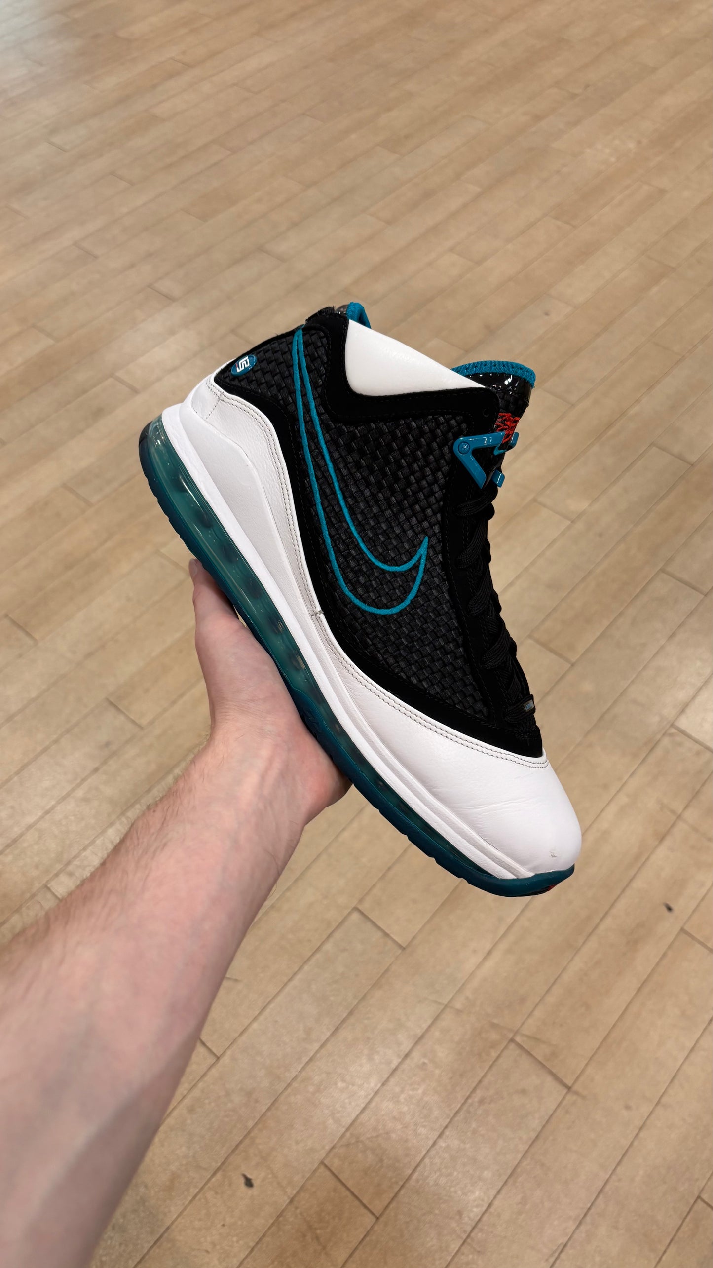 LeBron 7 Red Carpet (Used)