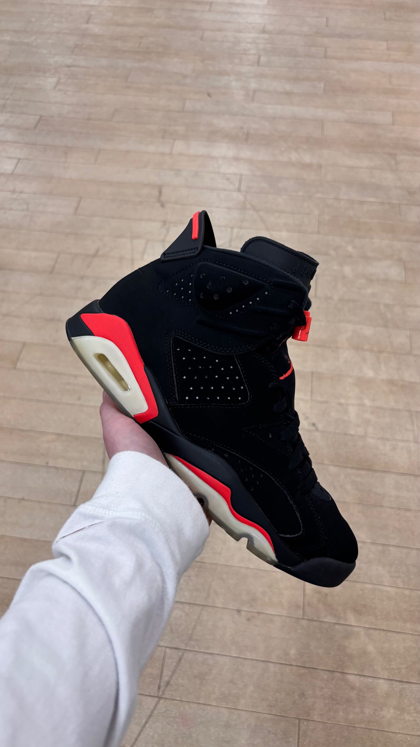 Jordan 6 Infrared (Used)